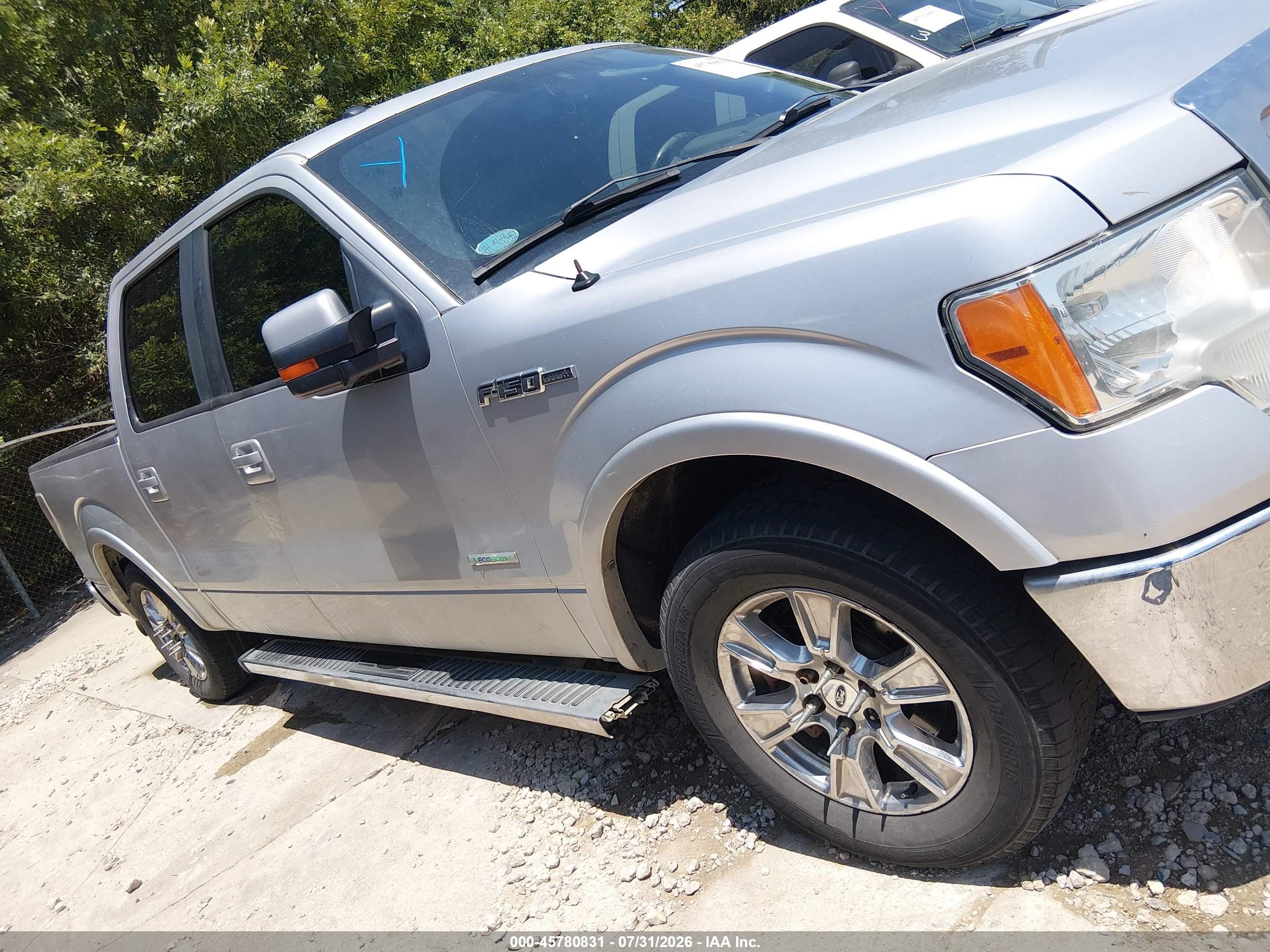 2011 Ford F-150 Lariat Серый vin: 1FTFW1CT3BFB54786