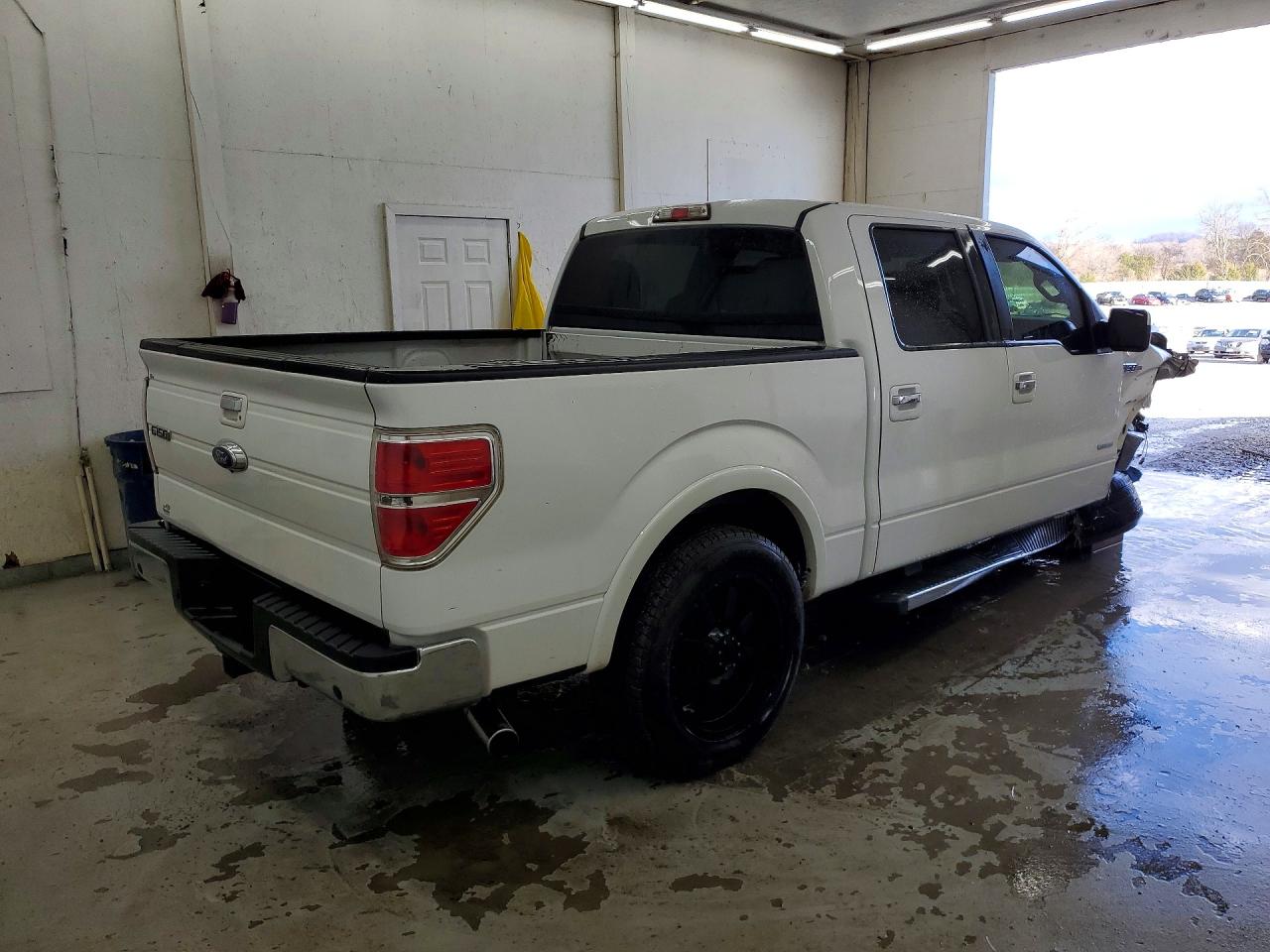 2014 Ford F150 Supercrew White vin: 1FTFW1CT4EKF50866