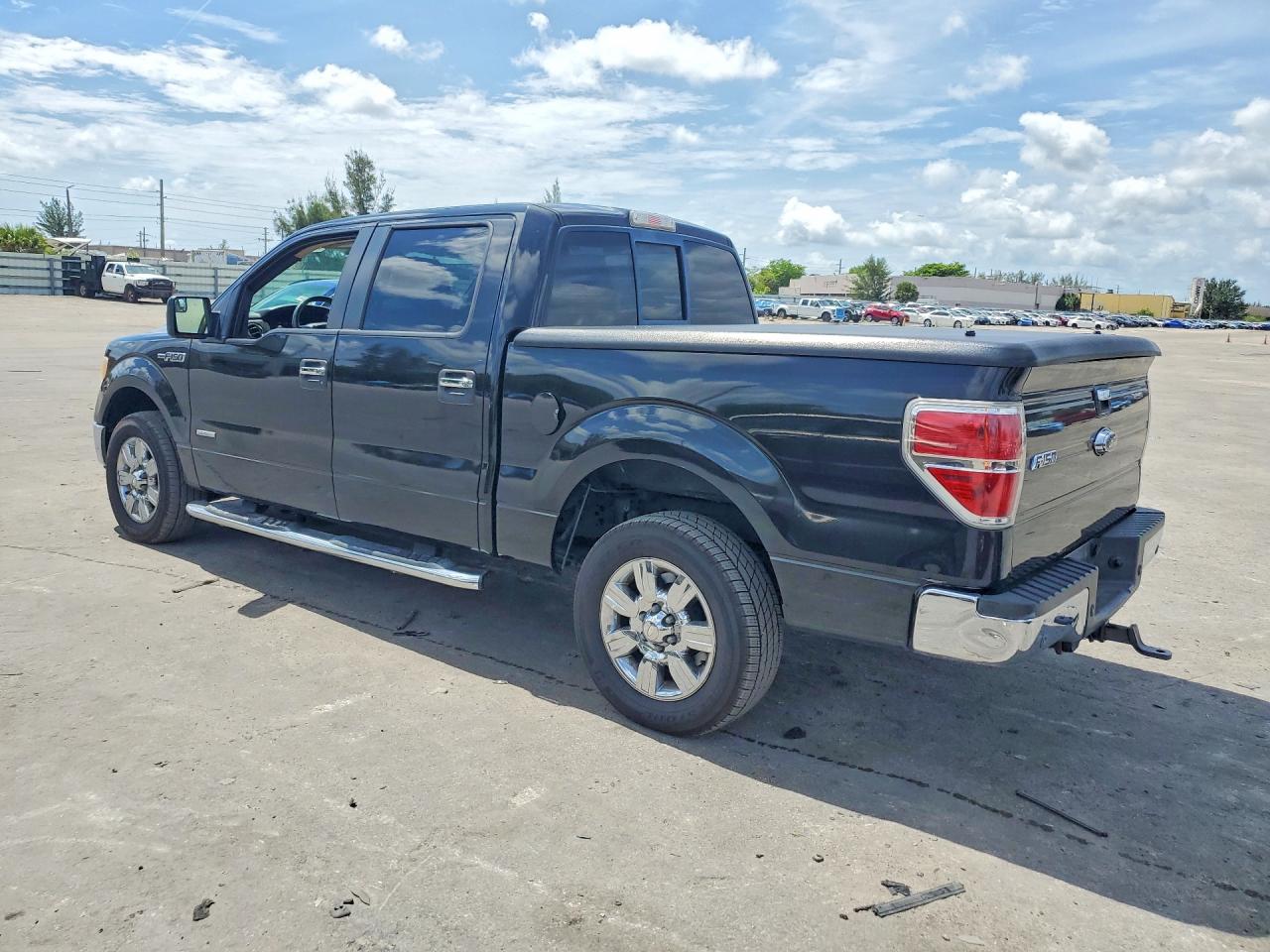 2011 Ford F150 Supercrew Black vin: 1FTFW1CT6BKD51183