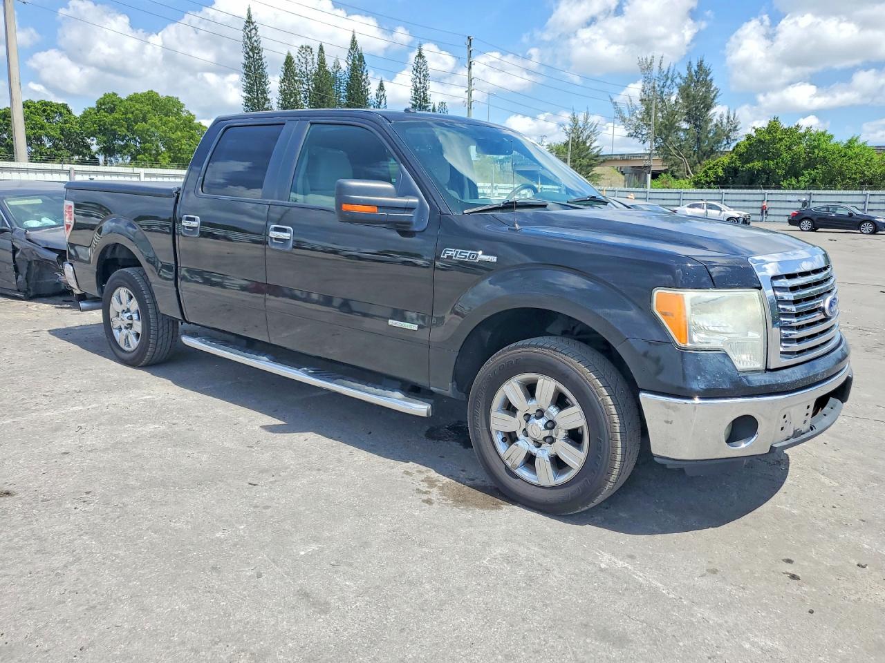 2011 Ford F150 Supercrew Black vin: 1FTFW1CT6BKD51183