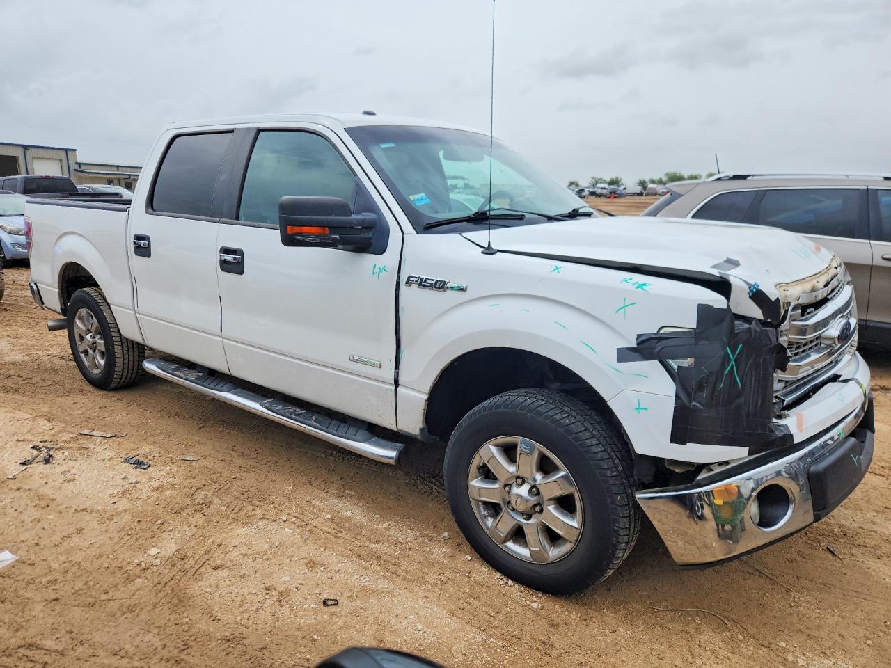 2013 Ford F150 Supercrew White vin: 1FTFW1CT6DKD89211
