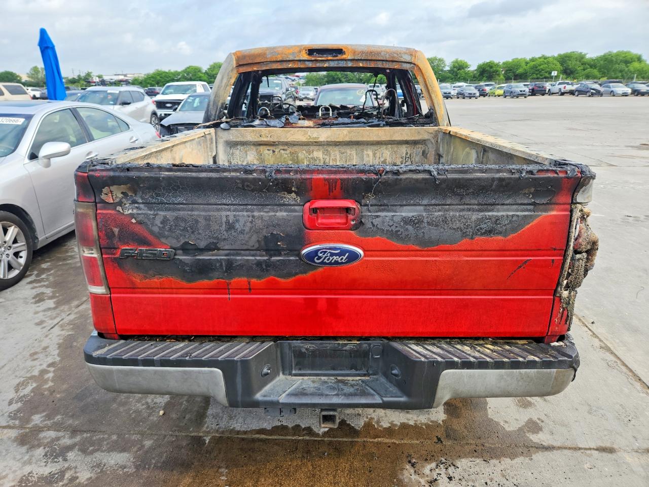 2011 Ford F150 Supercrew Red vin: 1FTFW1CT7BFB76970
