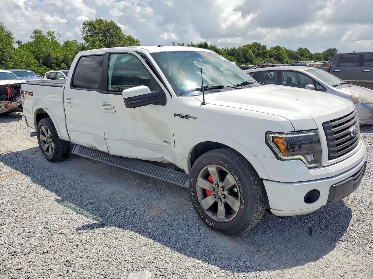 2011 Ford F150 Supercrew White vin: 1FTFW1CT7BKD88775