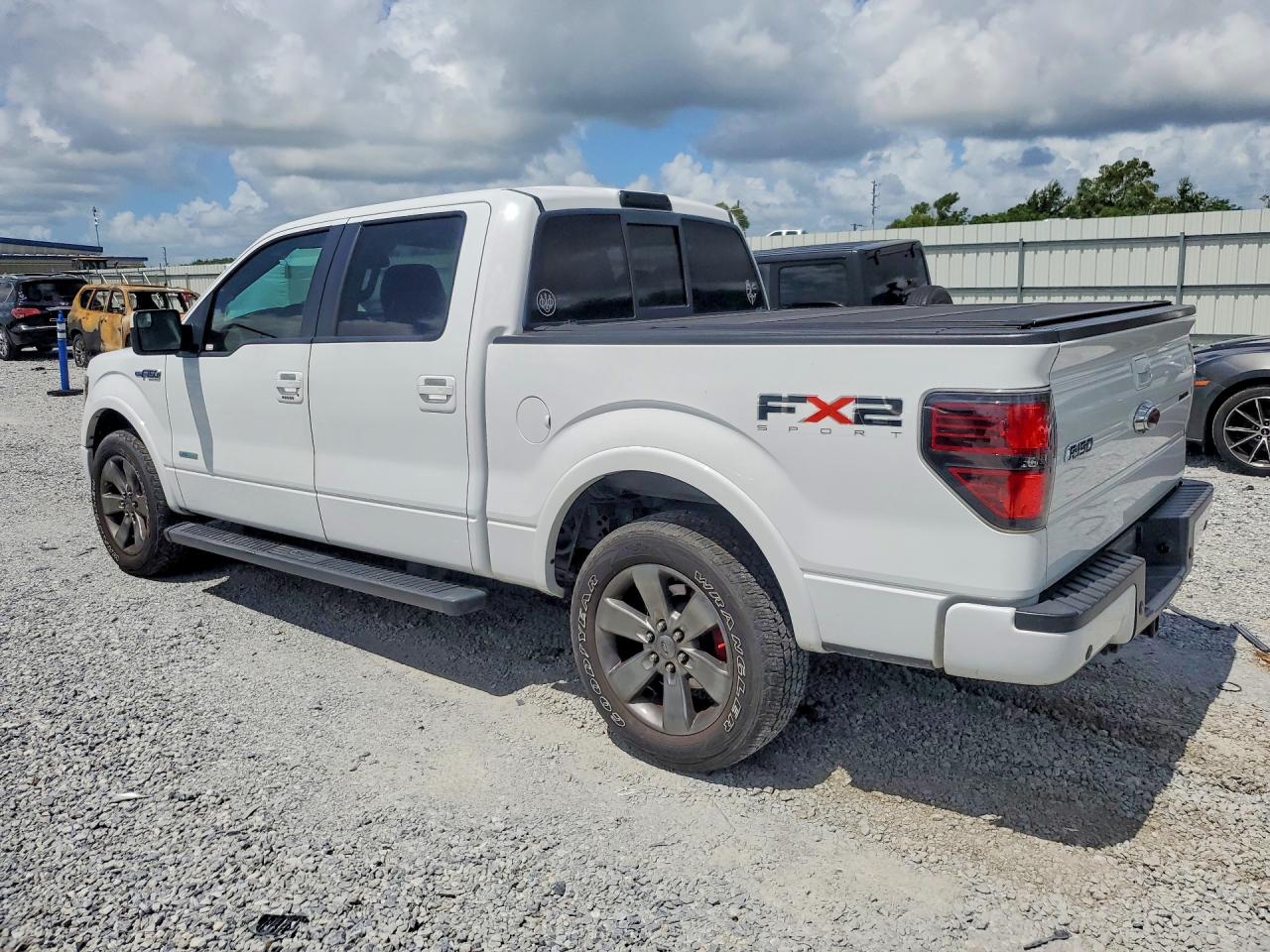 2011 Ford F150 Supercrew White vin: 1FTFW1CT7BKD88775