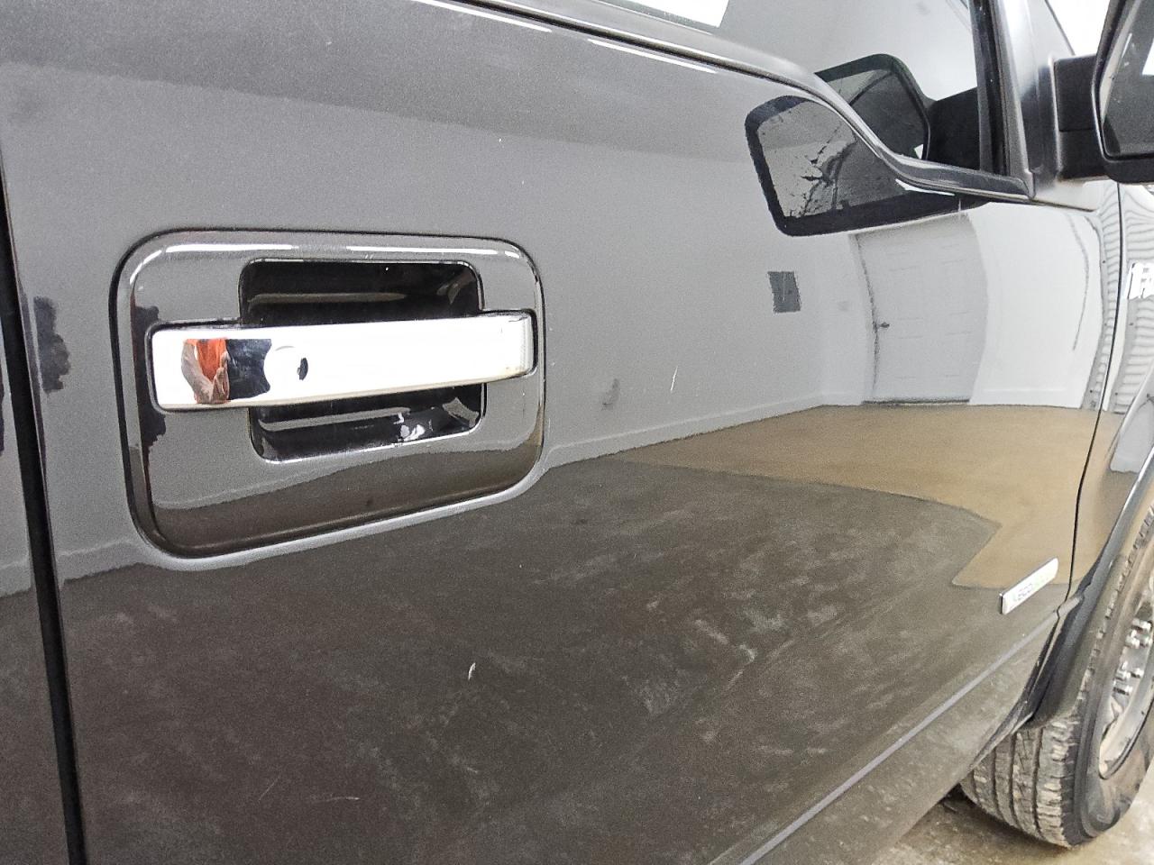 2013 Ford F150 Supercrew Черный vin: 1FTFW1CT7DFD00870 Damage: Right Front Door, Multiple Scratches Heavy, 2