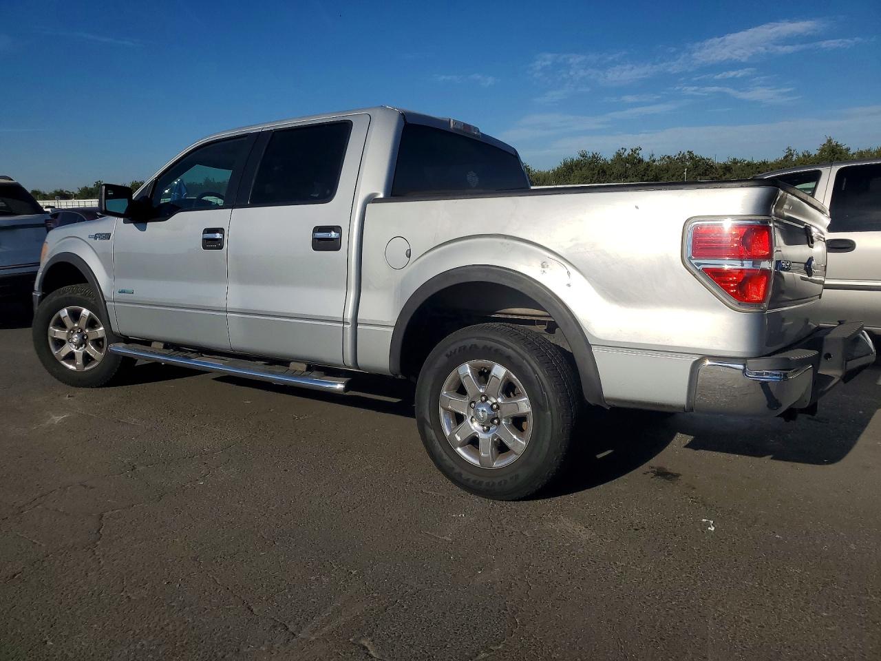 2013 Ford F150 Supercrew Silver vin: 1FTFW1CT7DKE66460