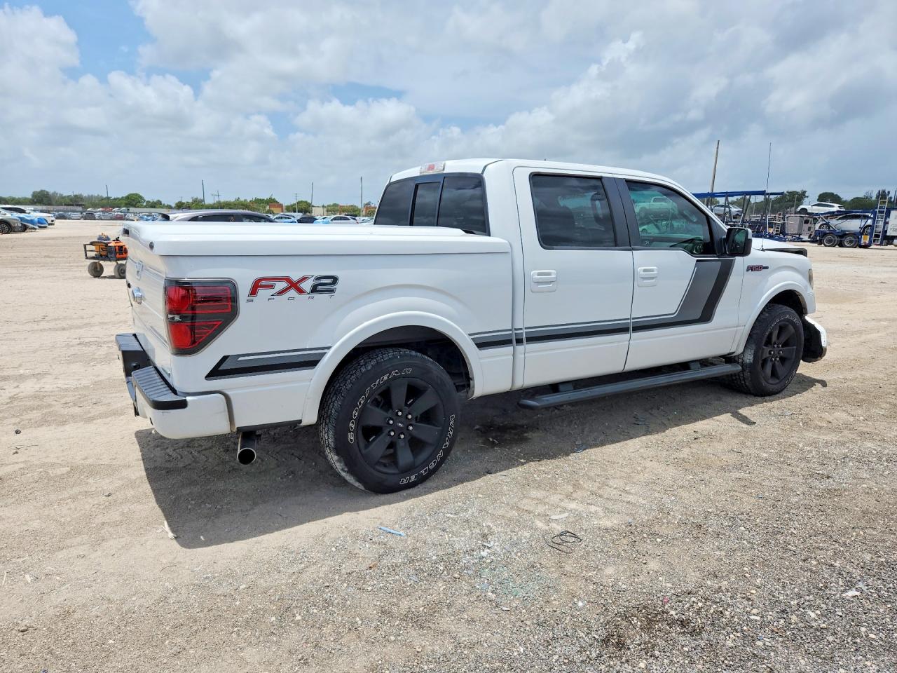 2014 Ford F150 Supercrew White vin: 1FTFW1CT7EFB94633
