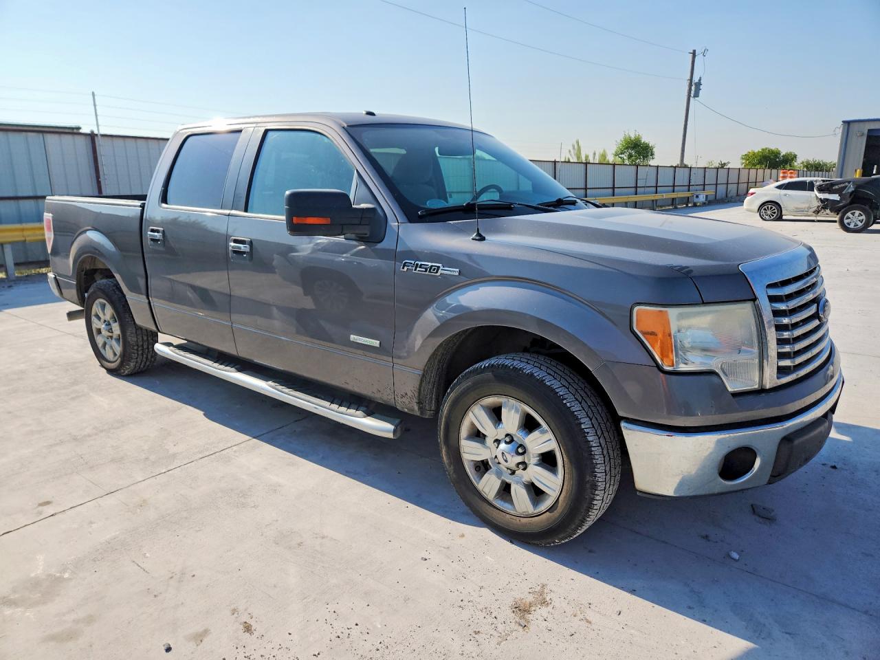 2011 Ford F150 Supercrew Gray vin: 1FTFW1CT8BFB55402