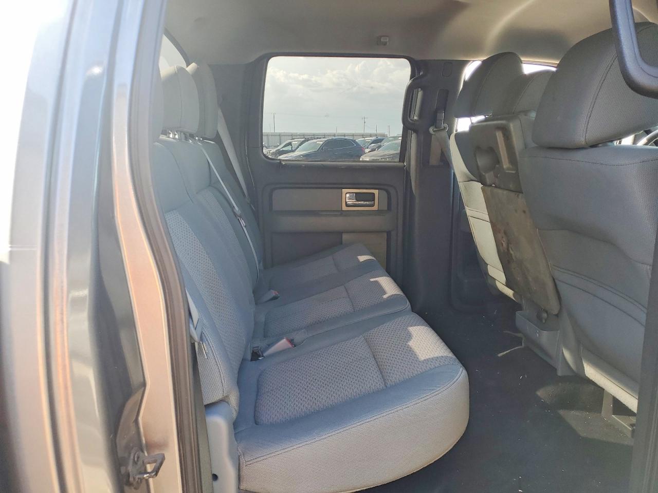 2011 Ford F150 Supercrew Gray vin: 1FTFW1CT8BFC33659