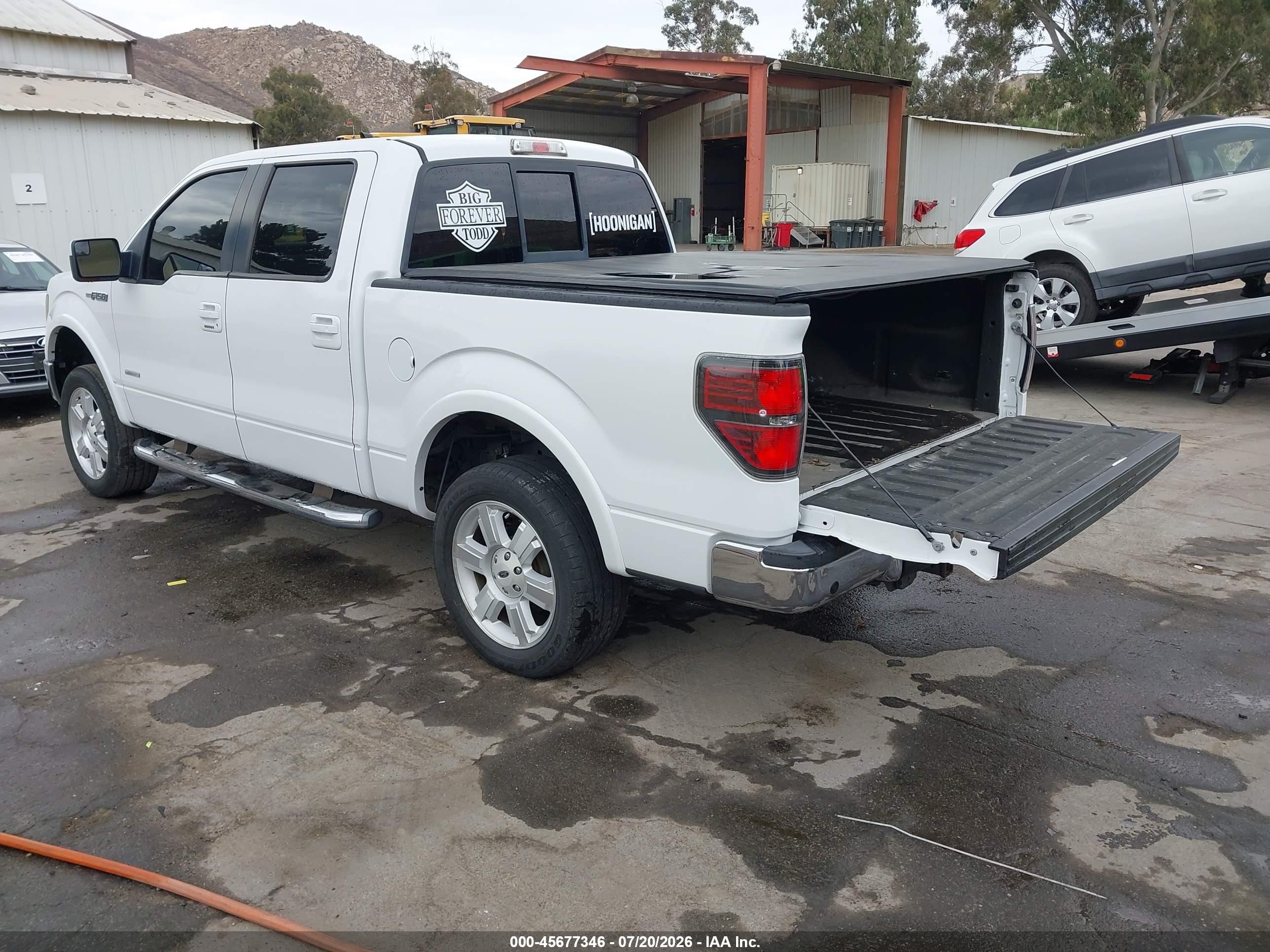 2011 Ford F-150 Lariat White vin: 1FTFW1CT8BFC51479