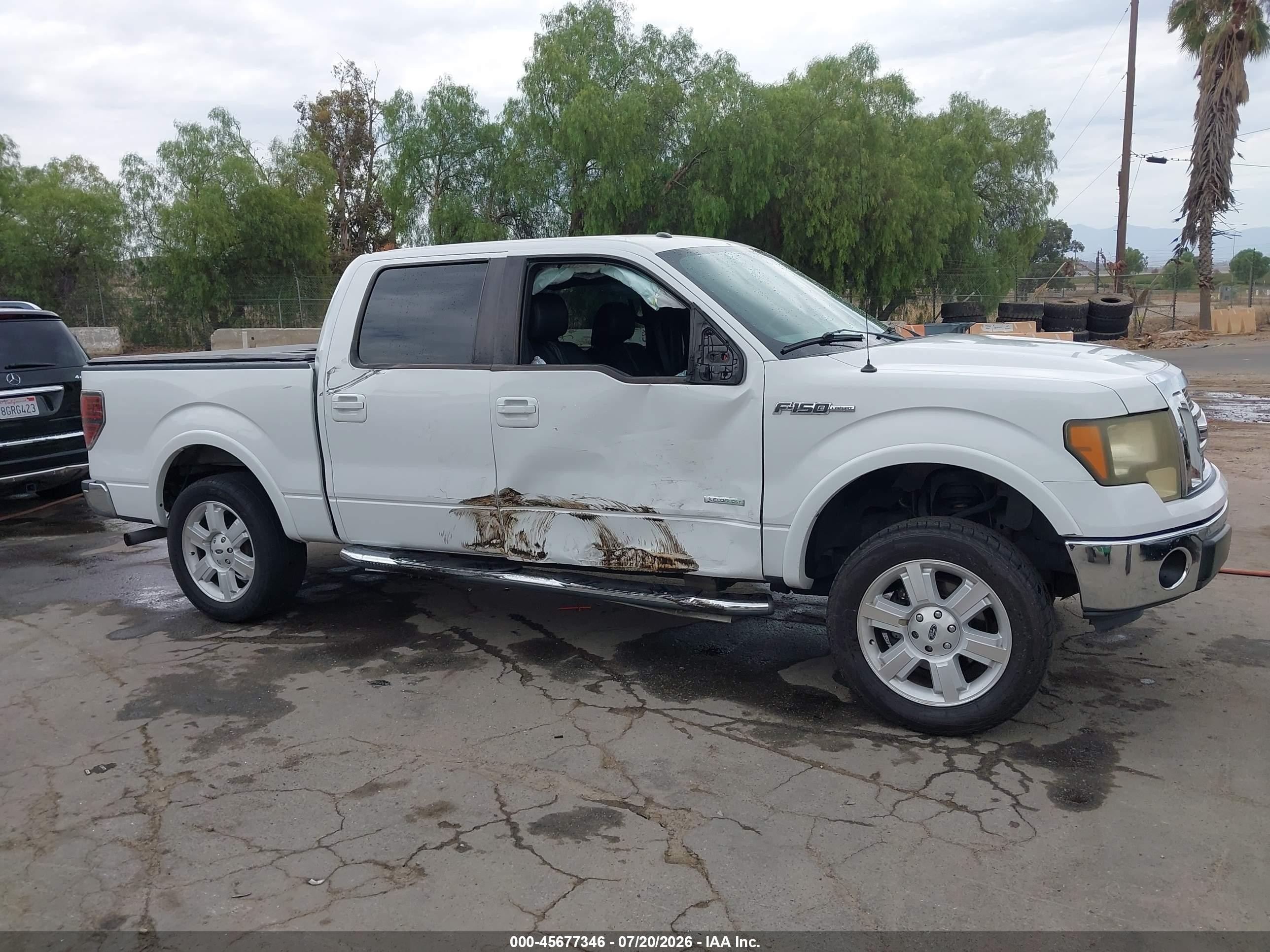 2011 Ford F-150 Lariat White vin: 1FTFW1CT8BFC51479