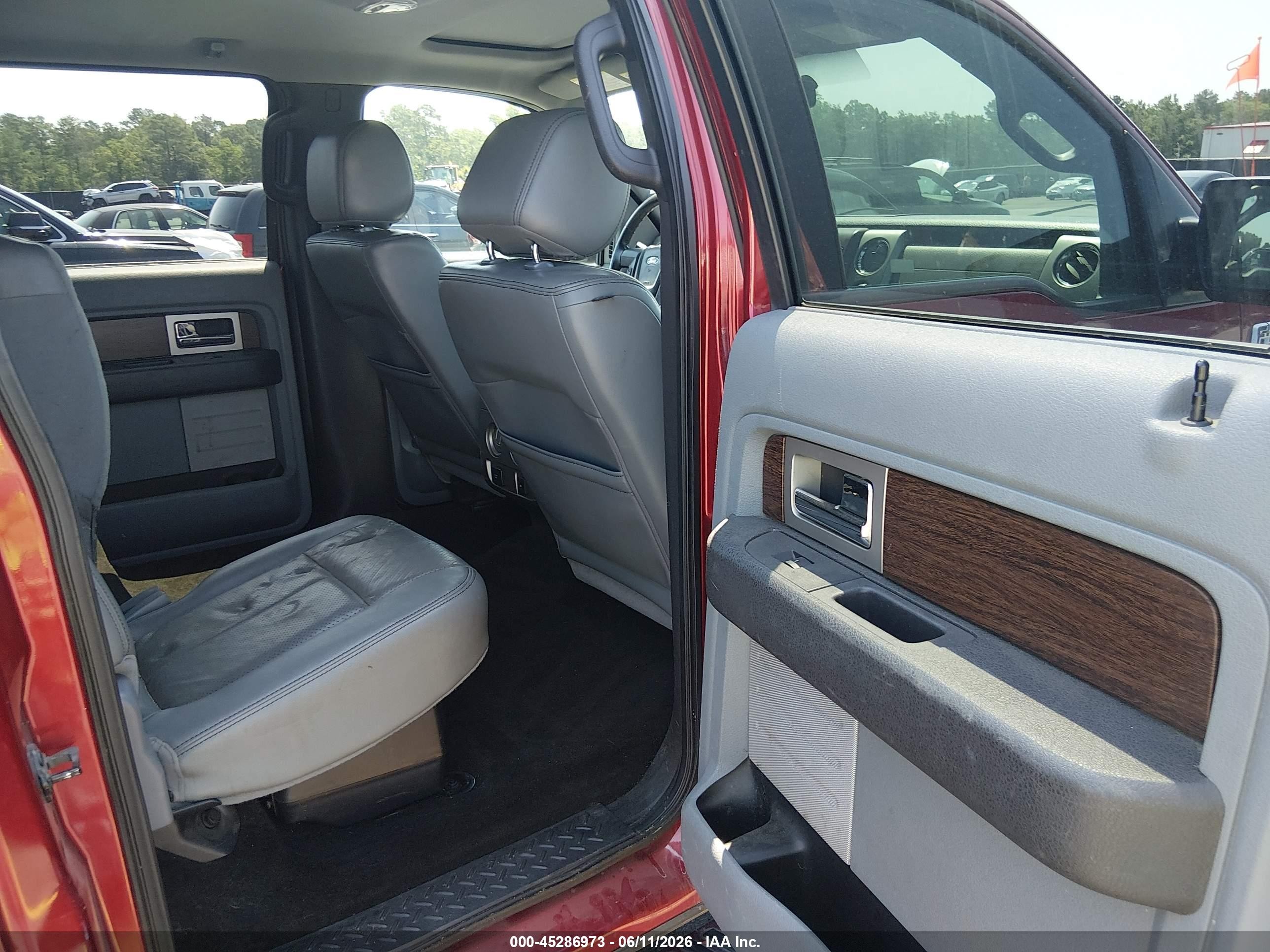 2013 Ford F-150 Lariat Burgundy vin: 1FTFW1CT8DFC68835
