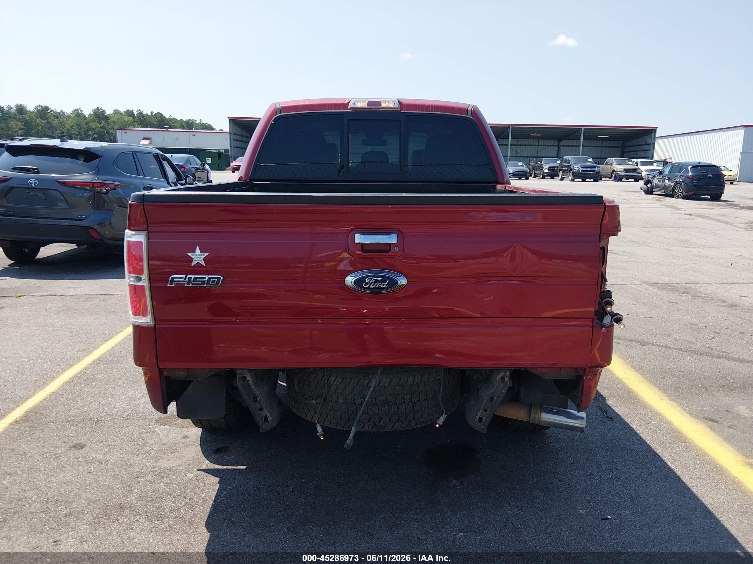 2013 Ford F-150 Lariat Burgundy vin: 1FTFW1CT8DFC68835