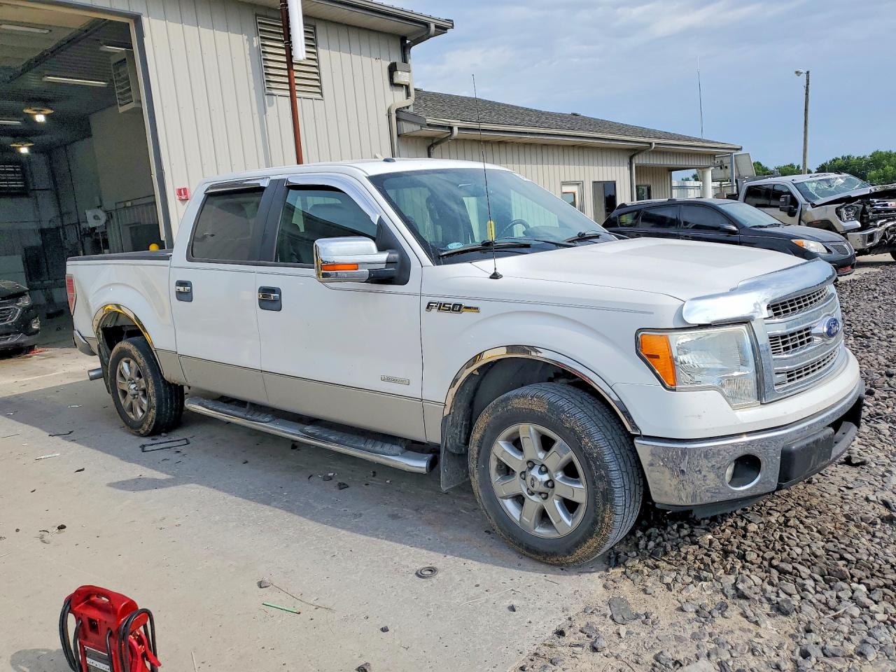 2013 Ford F150 Supercrew White vin: 1FTFW1CT8DKG49544