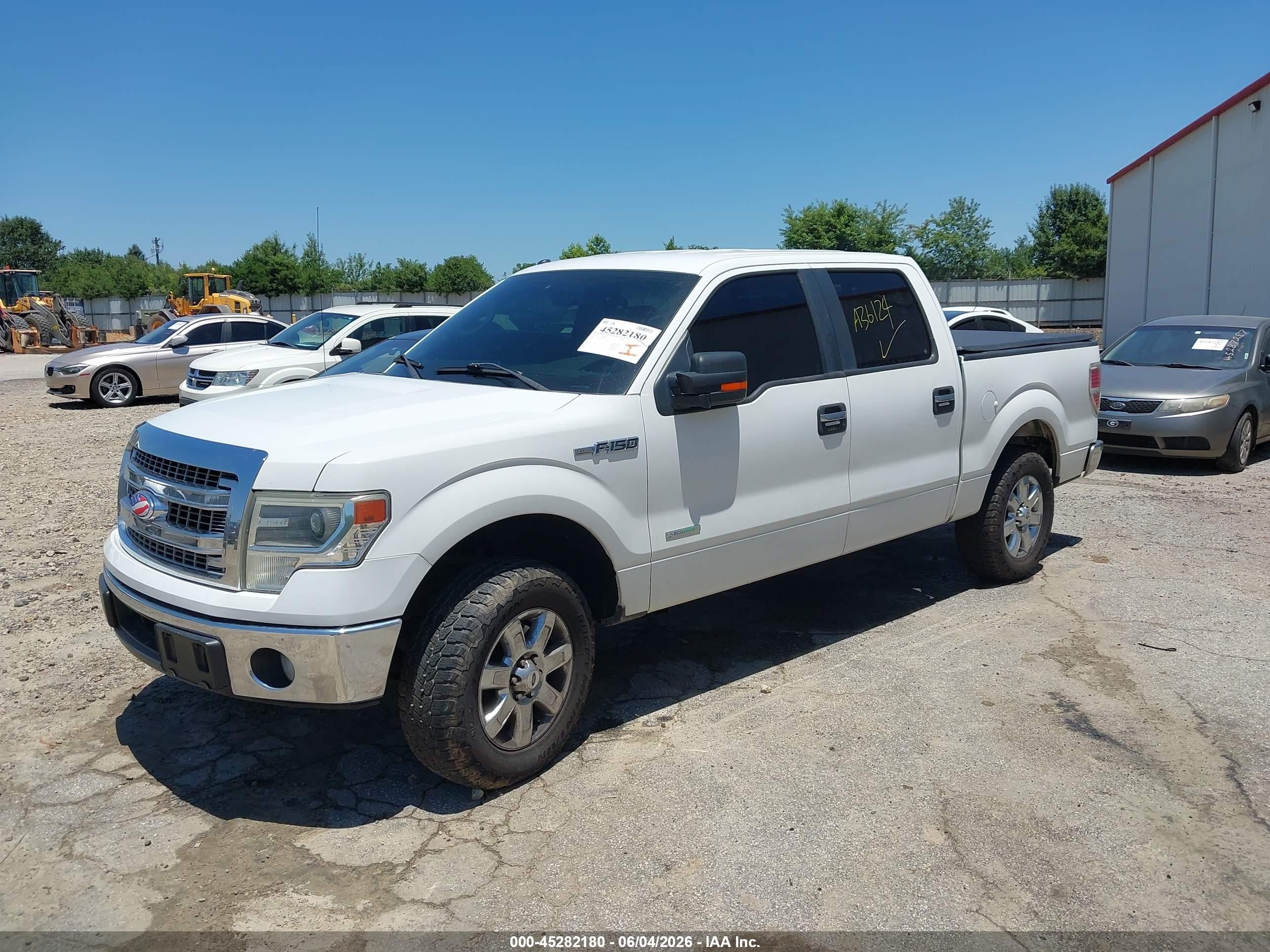 2014 Ford F-150 Xlt White vin: 1FTFW1CT8EFA36124