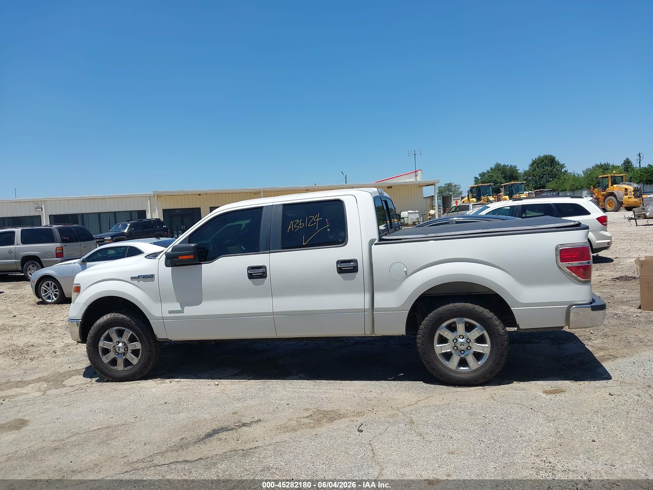 2014 Ford F-150 Xlt White vin: 1FTFW1CT8EFA36124