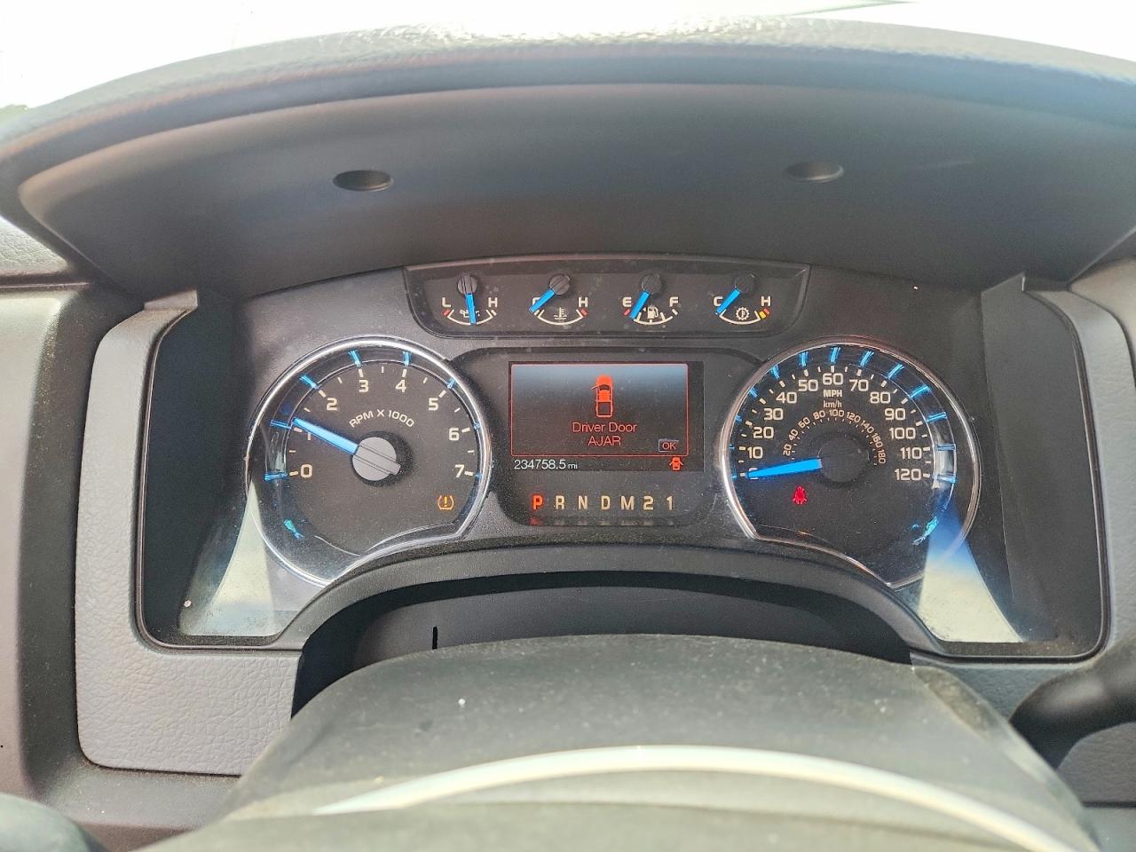 2014 Ford F150 White vin: 1FTFW1CT8EKG54745