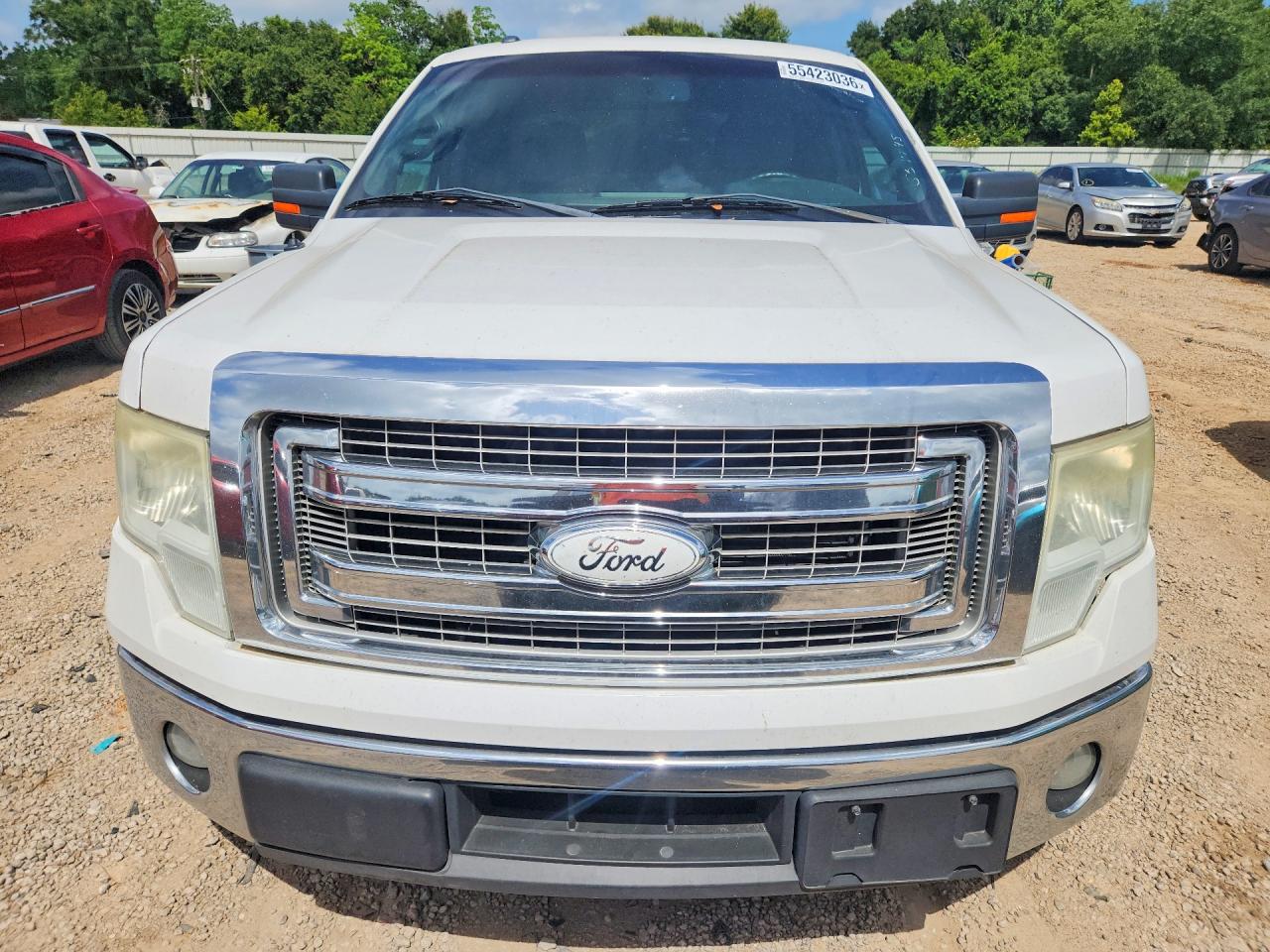 2014 Ford F150 White vin: 1FTFW1CT8EKG54745