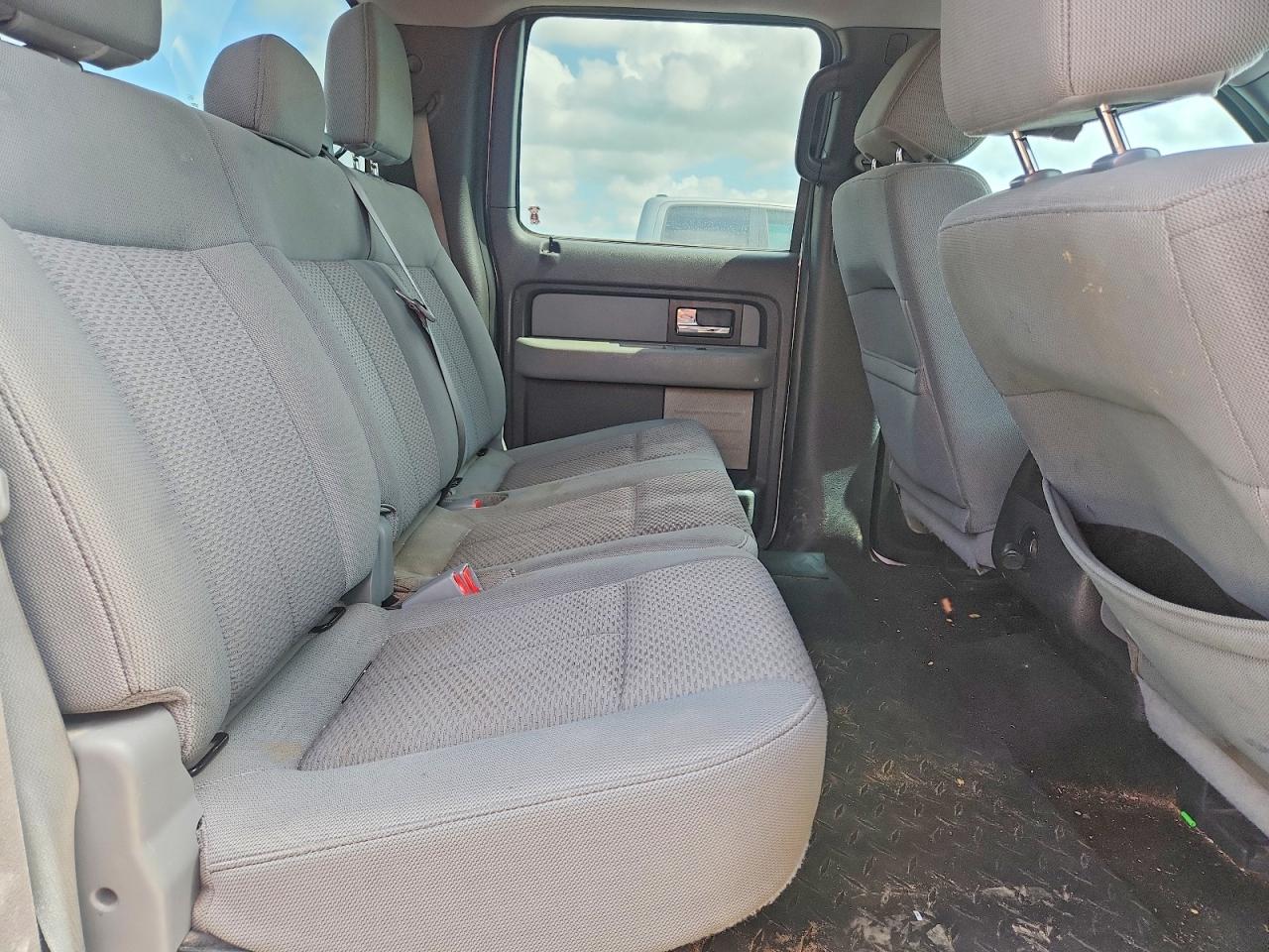2014 Ford F150 White vin: 1FTFW1CT8EKG54745