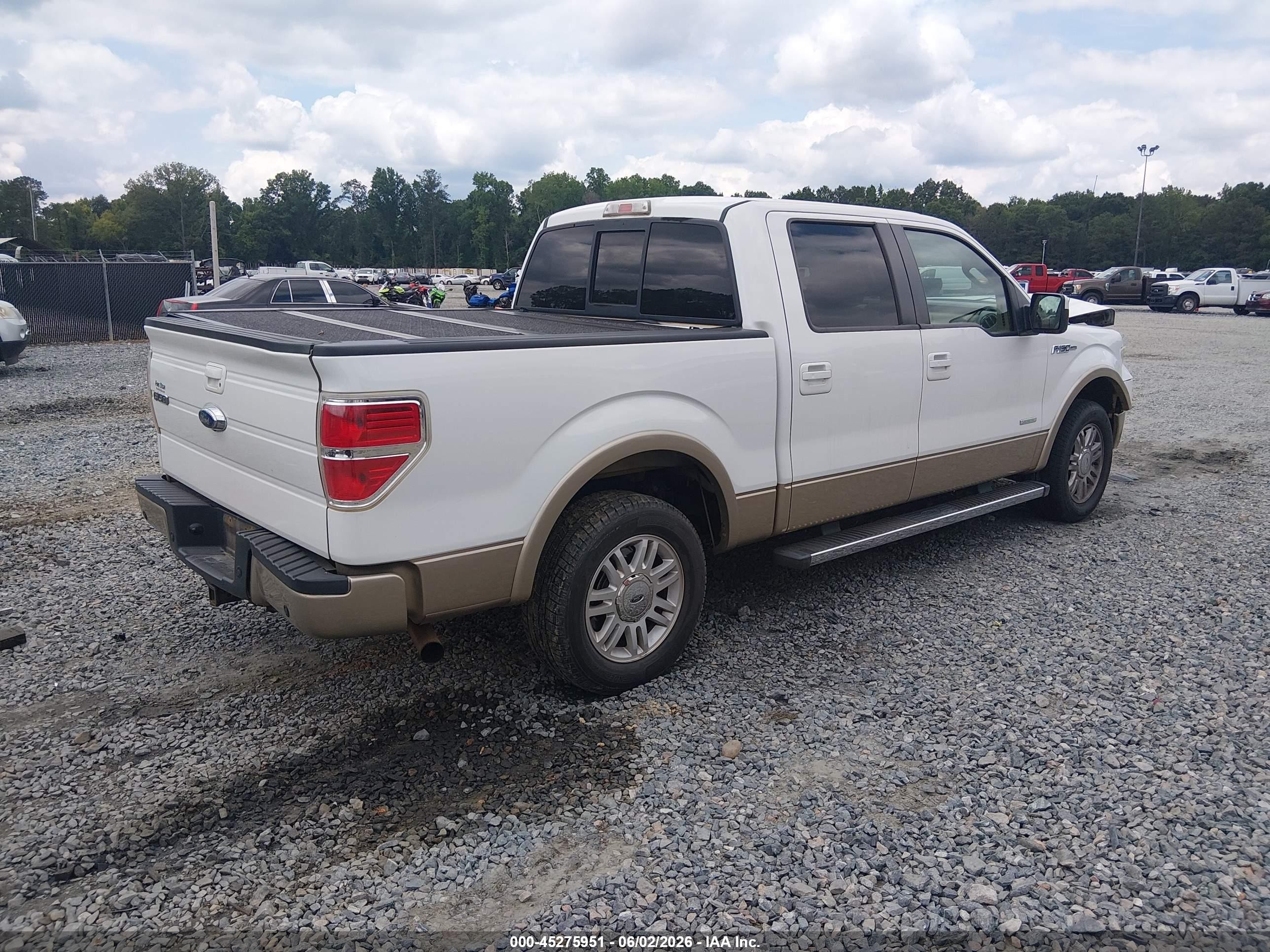 2012 Ford F-150 Lariat White vin: 1FTFW1CT9CFB61453