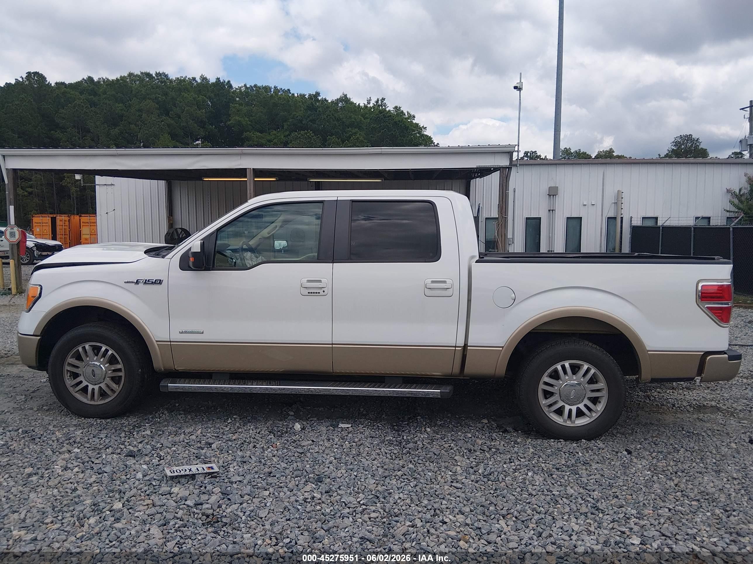 2012 Ford F-150 Lariat White vin: 1FTFW1CT9CFB61453