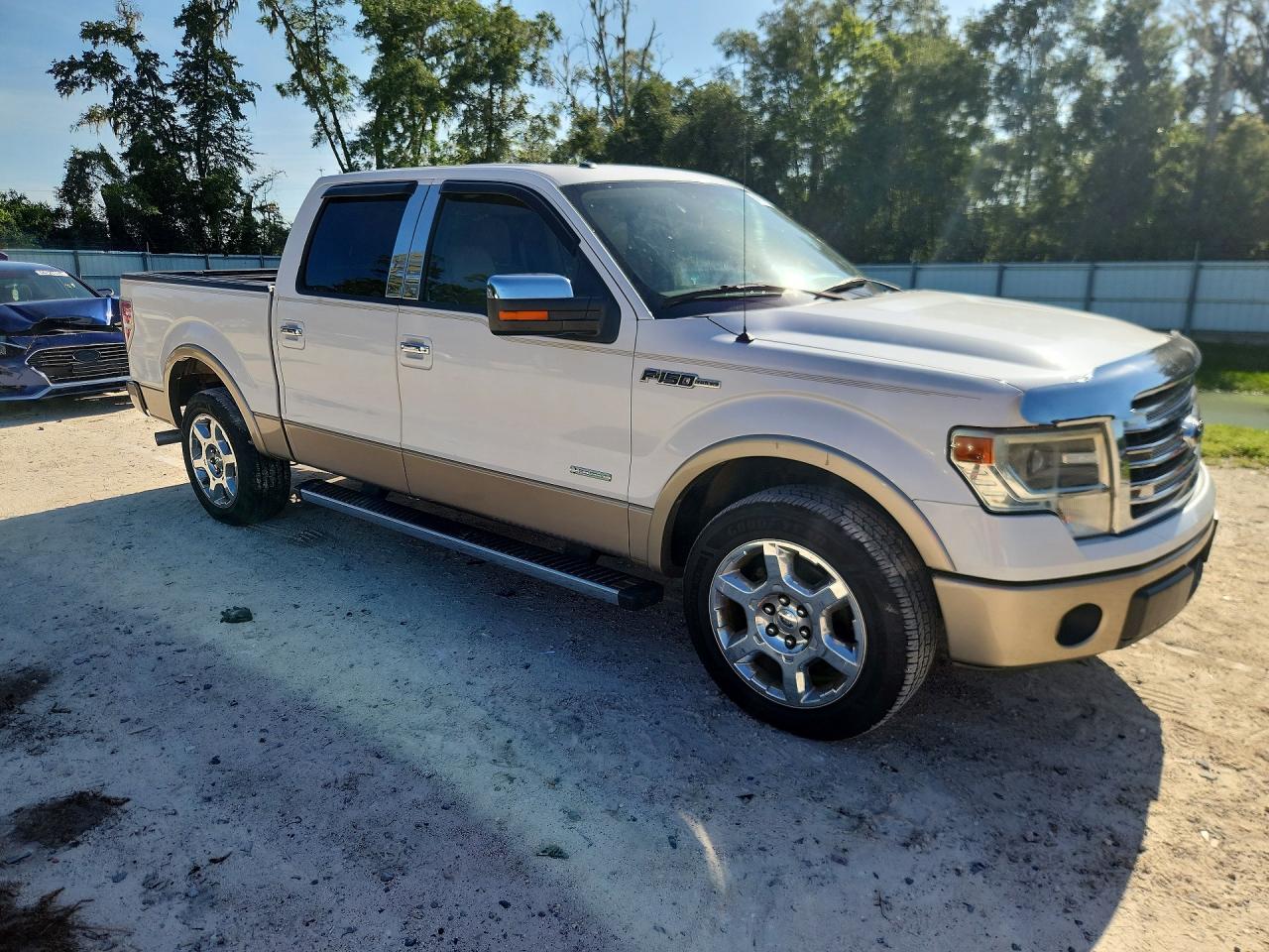 2014 Ford F150 Supercrew Two Tone vin: 1FTFW1CT9EKF33318