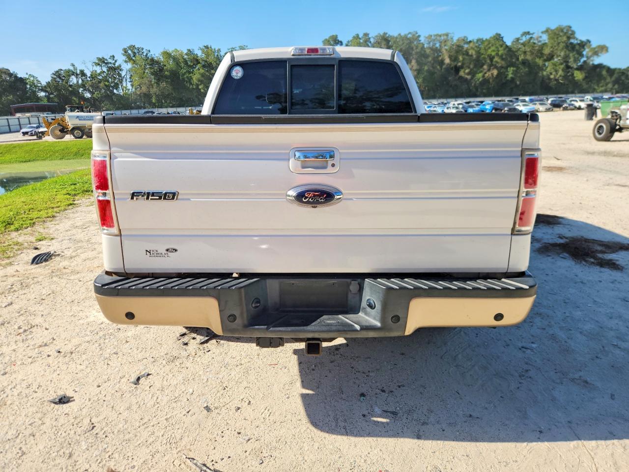 2014 Ford F150 Supercrew Two Tone vin: 1FTFW1CT9EKF33318