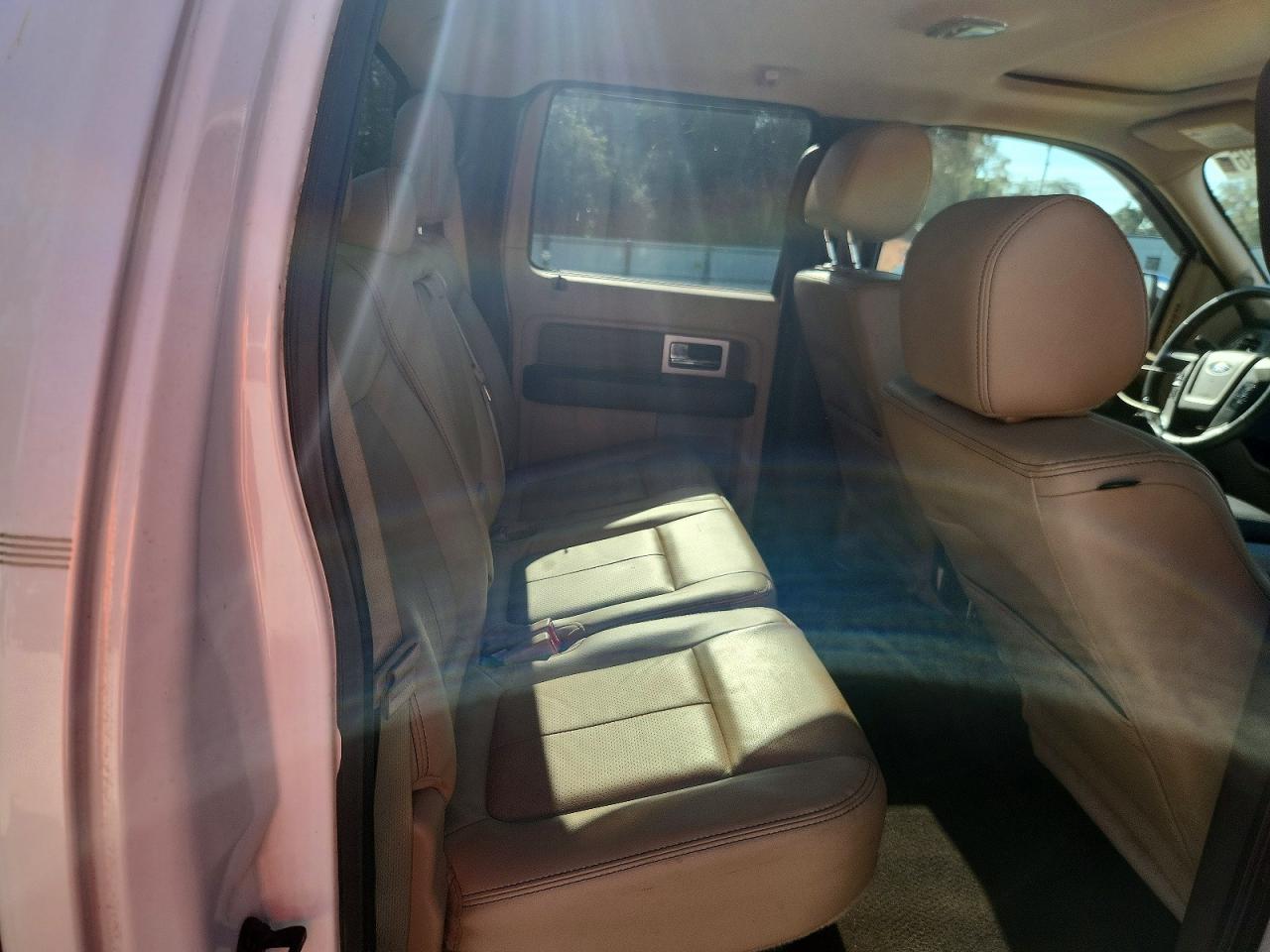 2014 Ford F150 Supercrew Two Tone vin: 1FTFW1CT9EKF33318