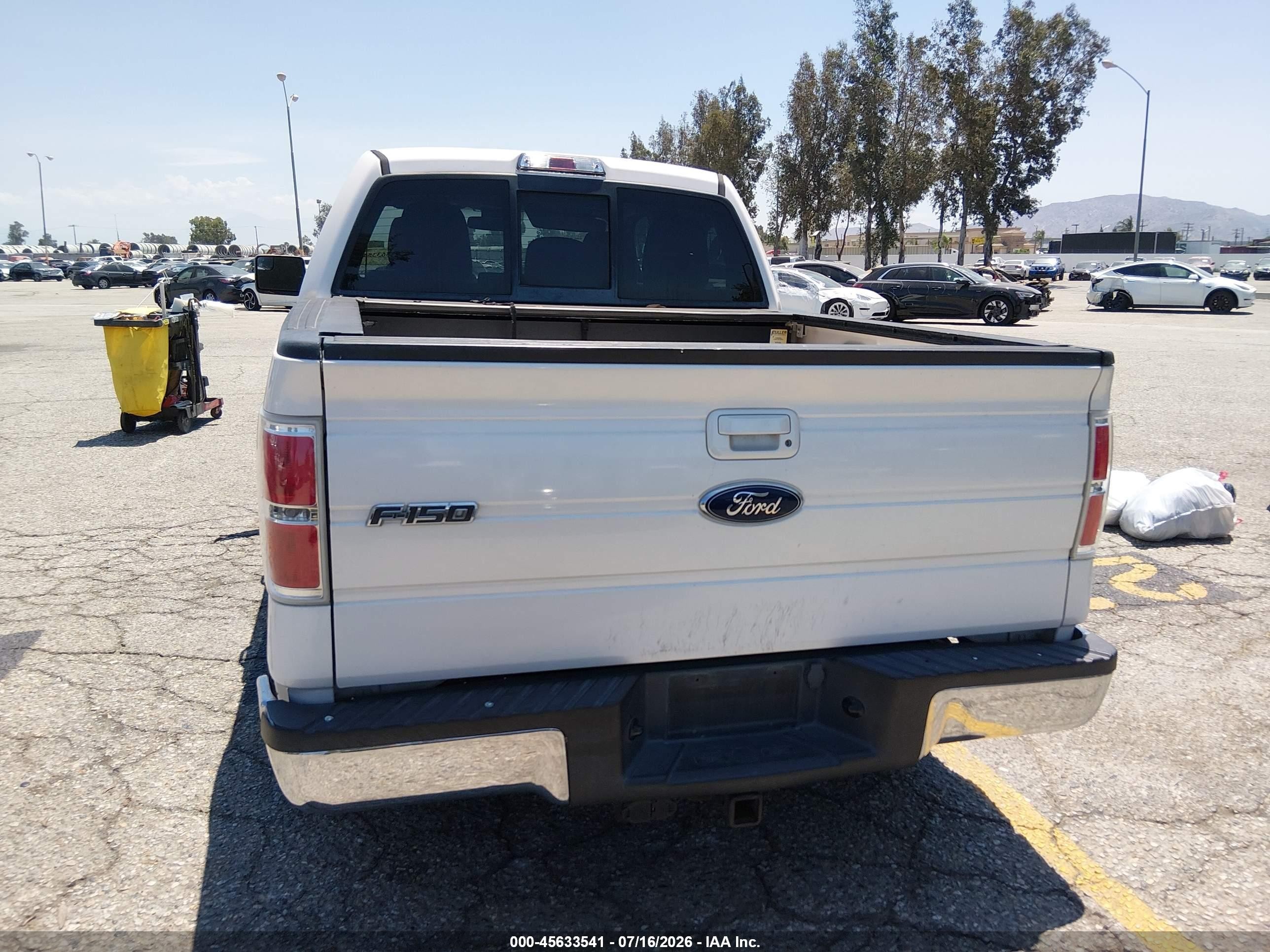 2011 Ford F-150 Lariat White vin: 1FTFW1CTXBFC20699