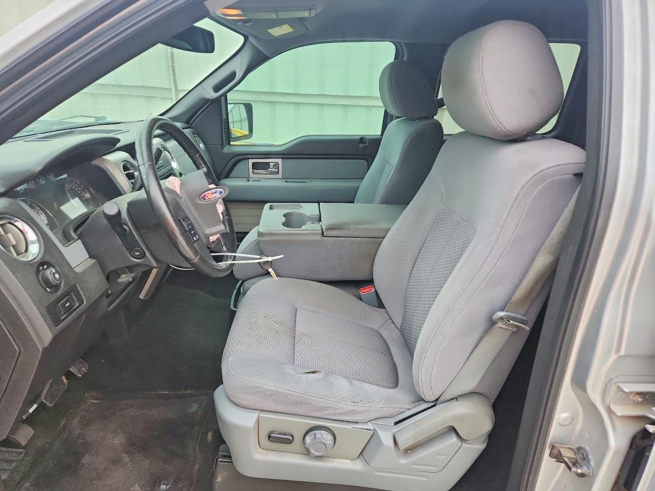 2011 Ford F150 Supercrew Silver vin: 1FTFW1CTXBKD99902