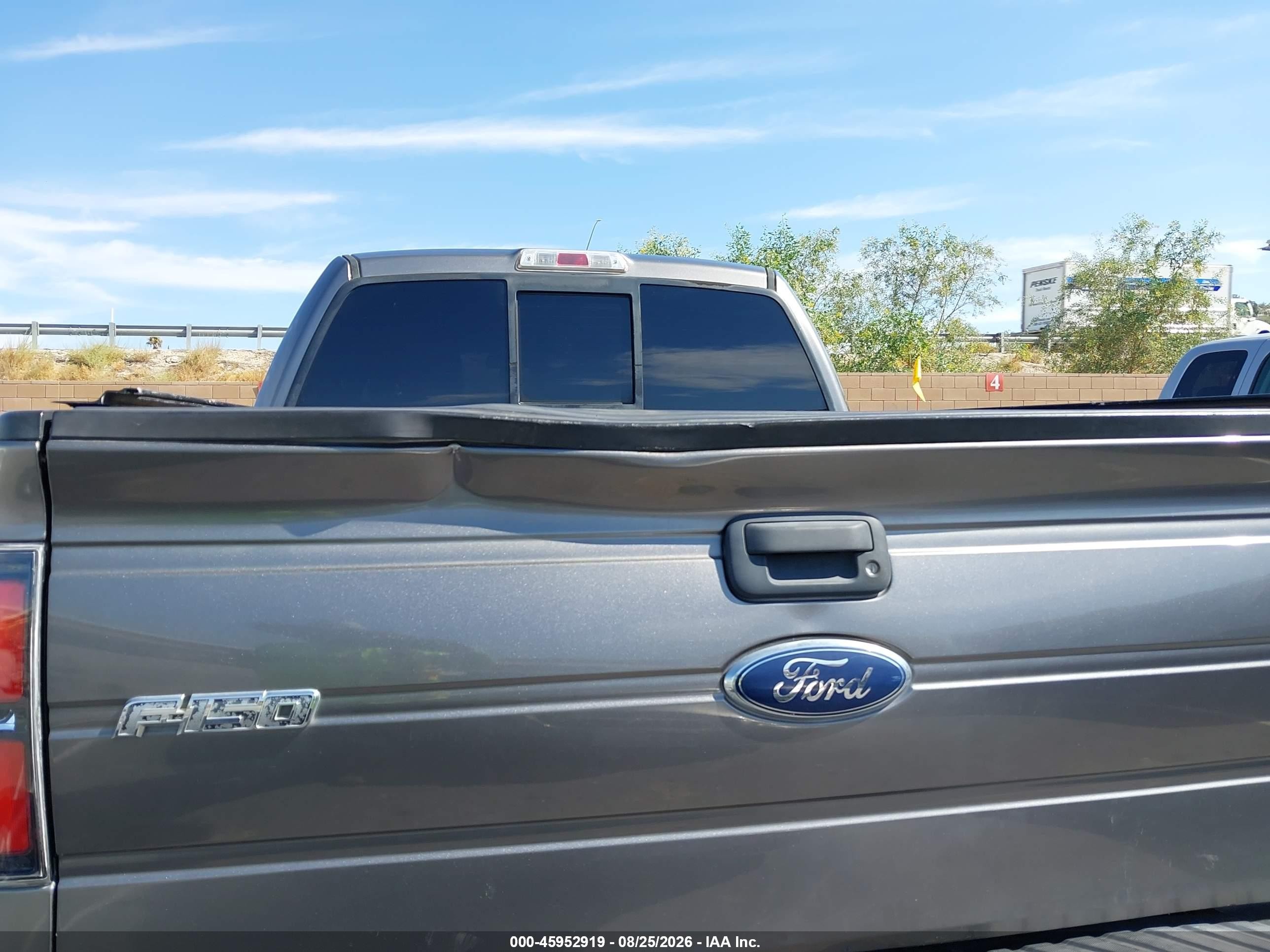 2012 Ford F-150 Lariat Gray vin: 1FTFW1CTXCFC59035