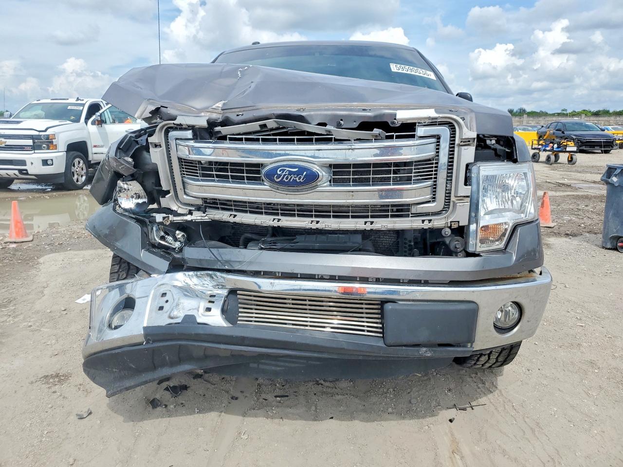 2013 Ford F150 Supercrew Gray vin: 1FTFW1CTXDKD03897