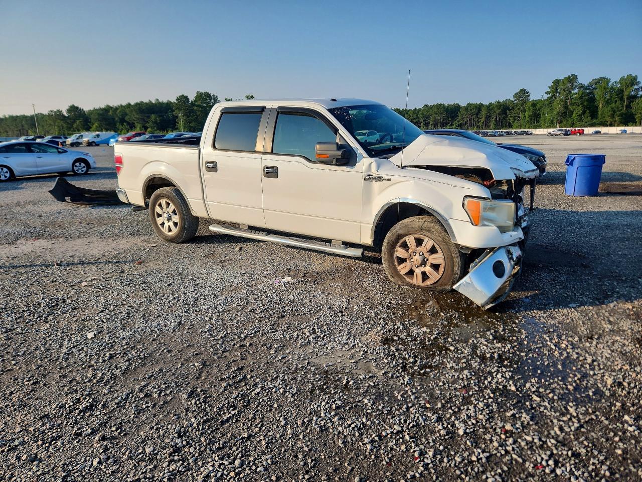 2010 Ford F150 Supercrew White vin: 1FTFW1CV1AFD48670