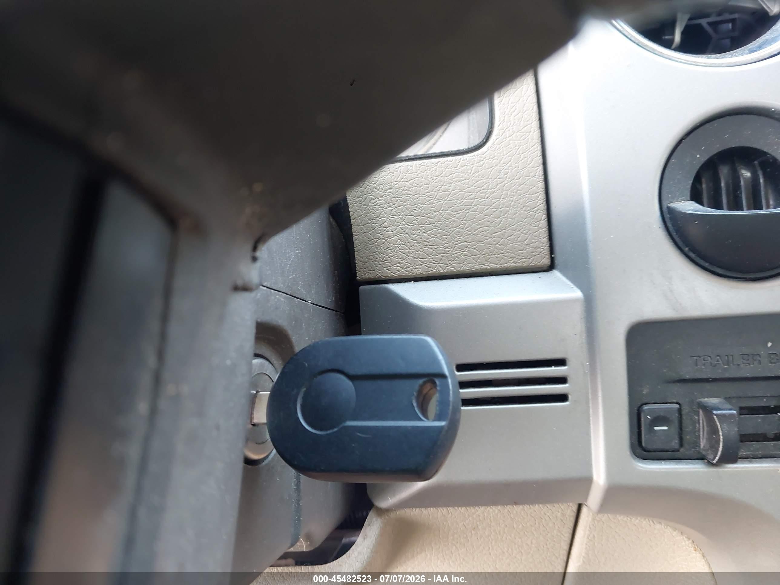 2010 Ford F-150 Platinum White vin: 1FTFW1CV2AFC60050