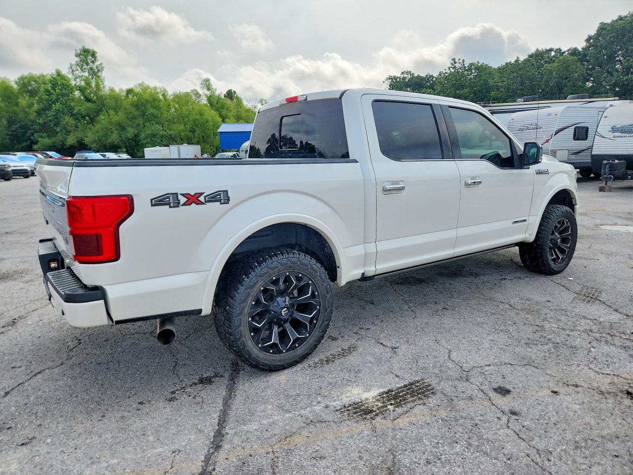2018 Ford F150 Supercrew White vin: 1FTFW1E16JFD96143