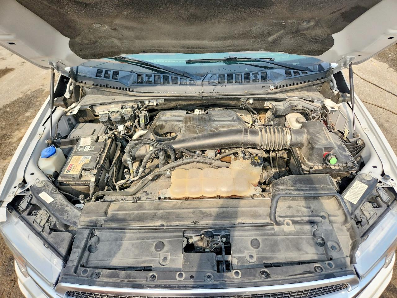 2018 Ford F150 Supercrew White vin: 1FTFW1E16JFD96143