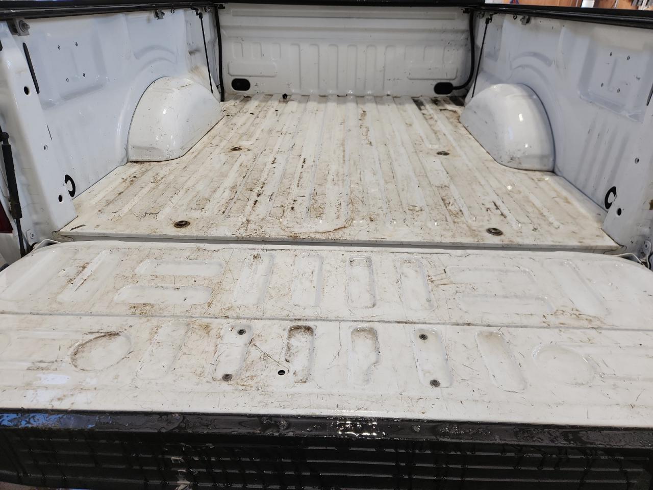 2019 Ford F150 Supercrew White vin: 1FTFW1E47KFD22175 Damage: Tailgate, Multiple Scratches Heavy, 3