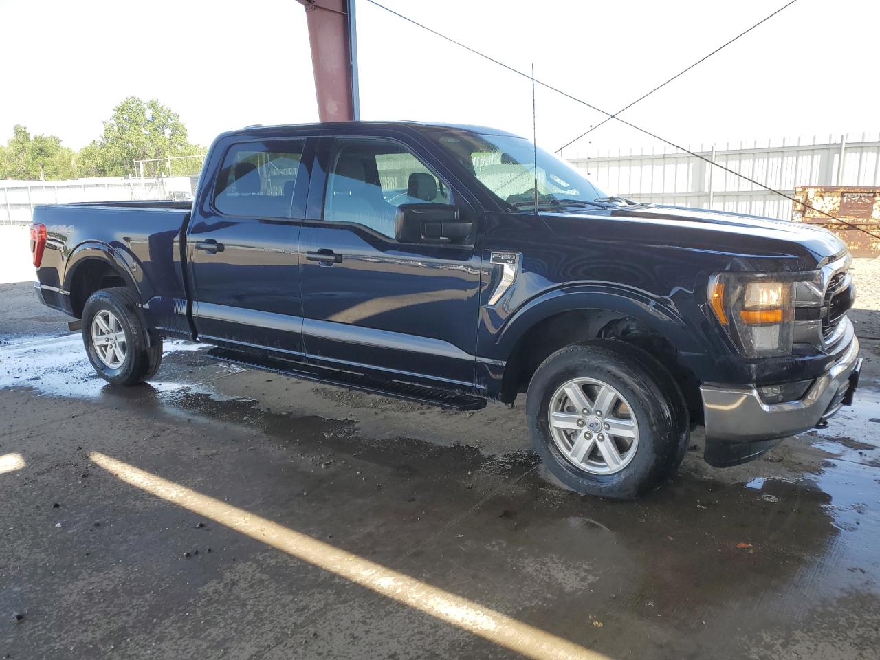 2023 Ford F150 Supercrew Blue vin: 1FTFW1E54PKF58743 Damage: Right Front Fender, Dent(S) W/No Paint Dmg, Pdr-1 Dent