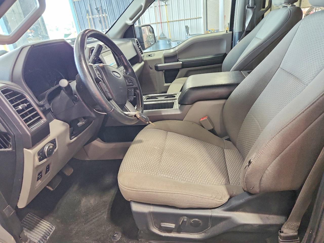 2019 Ford F150 Supercrew Black vin: 1FTFW1E55KKF02304