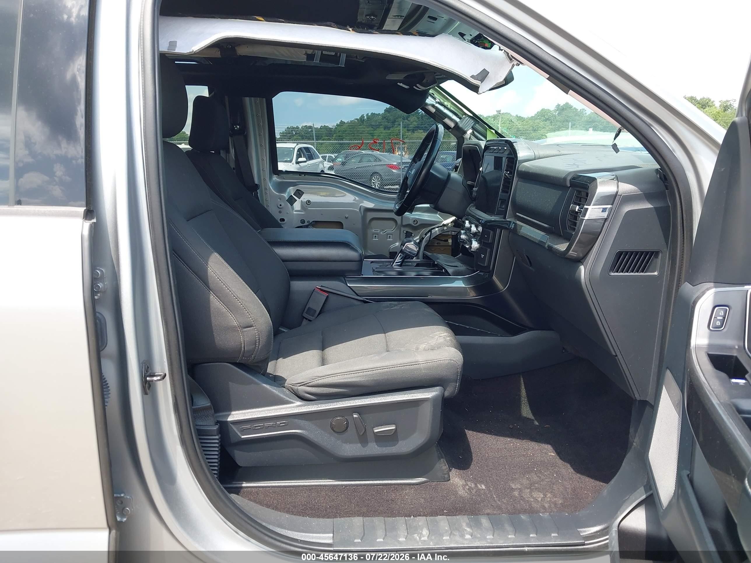 2022 Ford F-150 Xlt Silver vin: 1FTFW1E55NKD85652