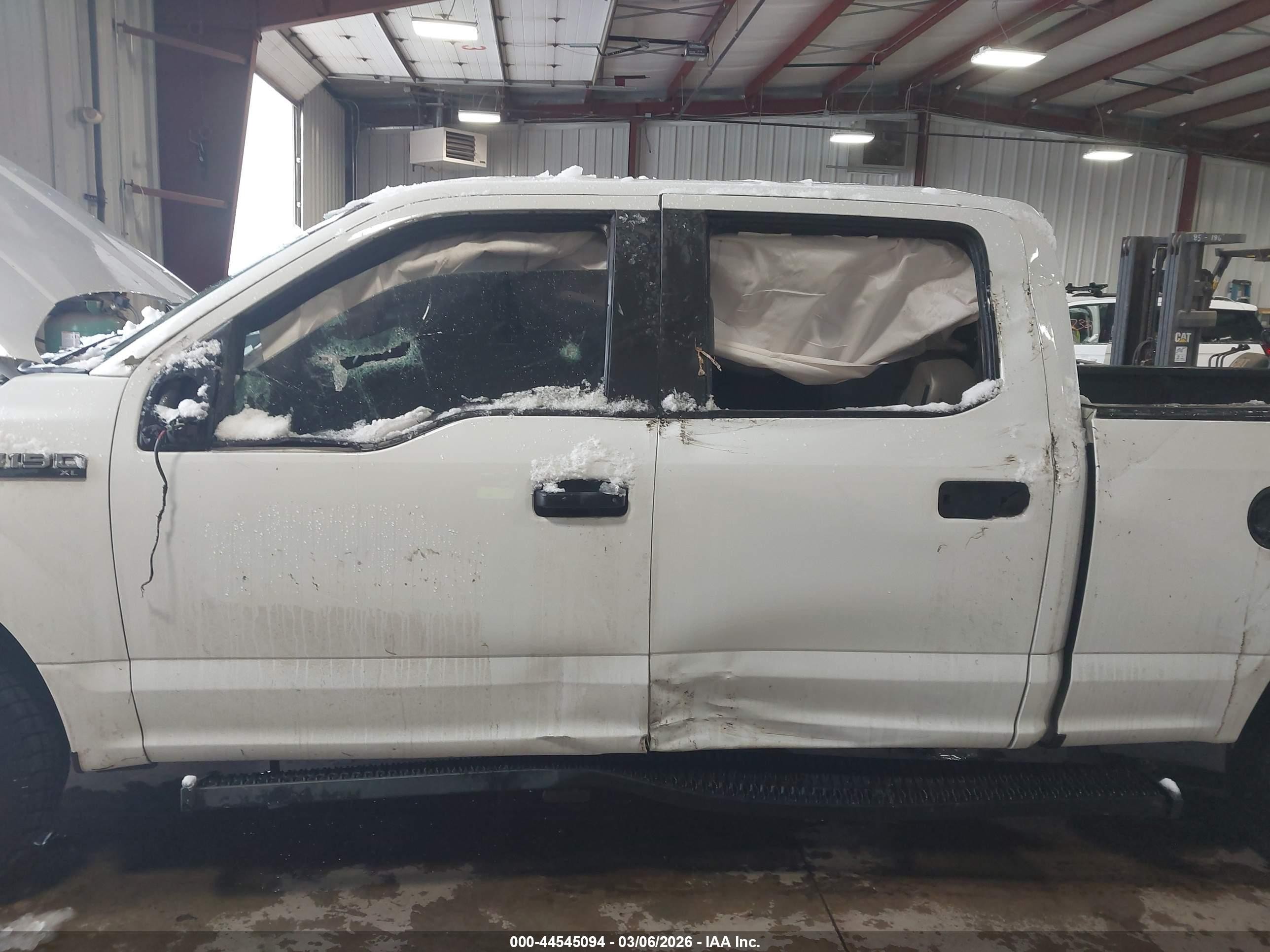 2018 Ford F-150 Xl White vin: 1FTFW1E5XJFC42733