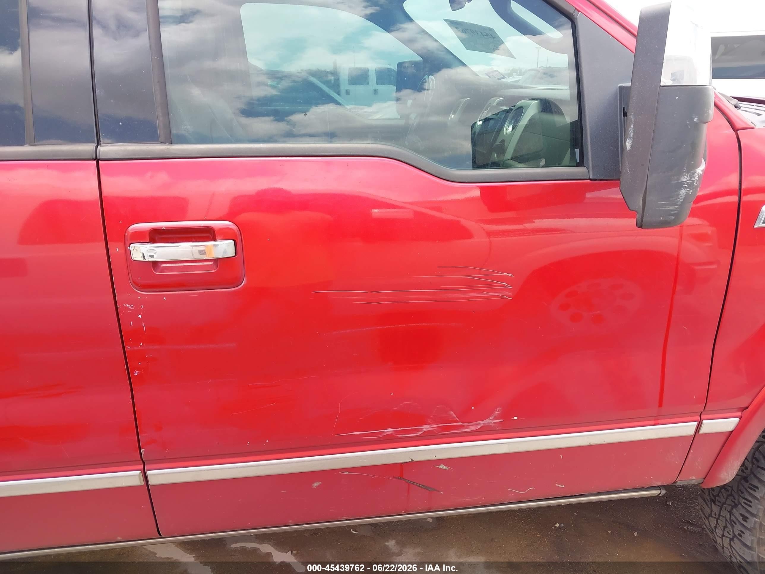 2011 Ford F-150 Platinum Maroon vin: 1FTFW1E60BFA85417