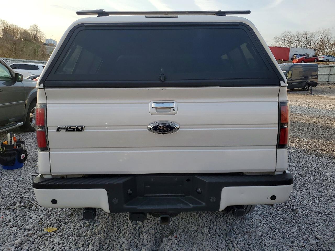 2011 Ford F150 Supercrew White vin: 1FTFW1E64BFA15774