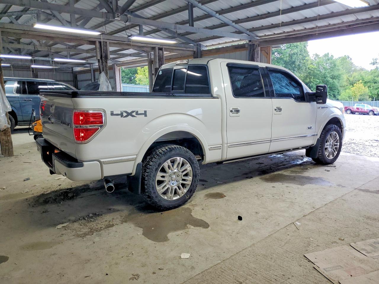 2011 Ford F150 Supercrew Белый vin: 1FTFW1E64BFA37855