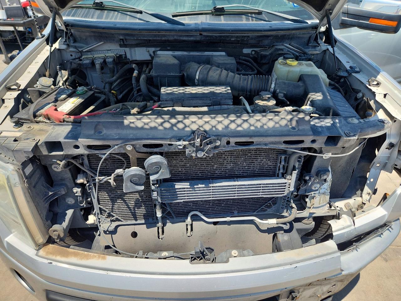 2013 Ford F150 Supercrew Silver vin: 1FTFW1E64DFD81852