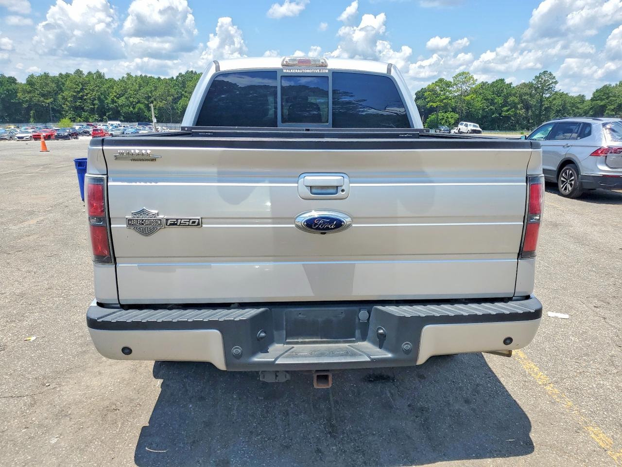 2011 Ford F150 Supercrew Серебряный vin: 1FTFW1E67BFA40801