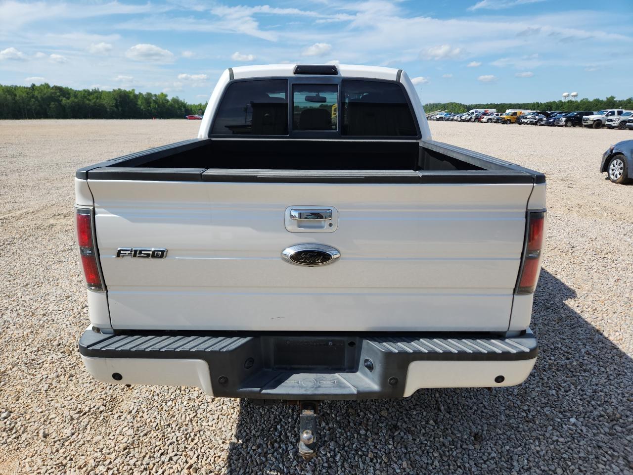 2011 Ford F150 Supercrew White vin: 1FTFW1E67BFA47022