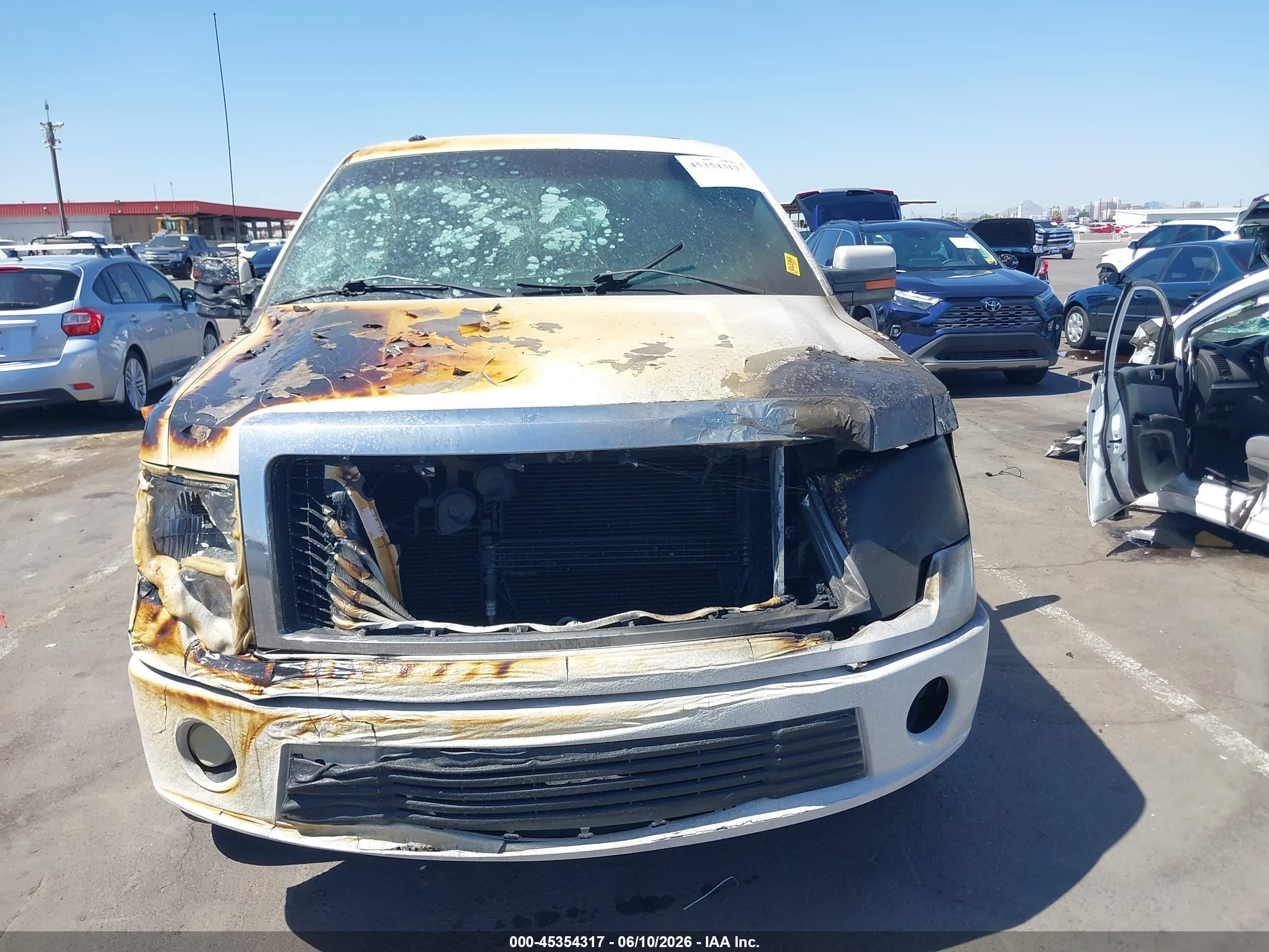 2011 Ford F-150 Lariat Limited Cream vin: 1FTFW1E67BFA68419