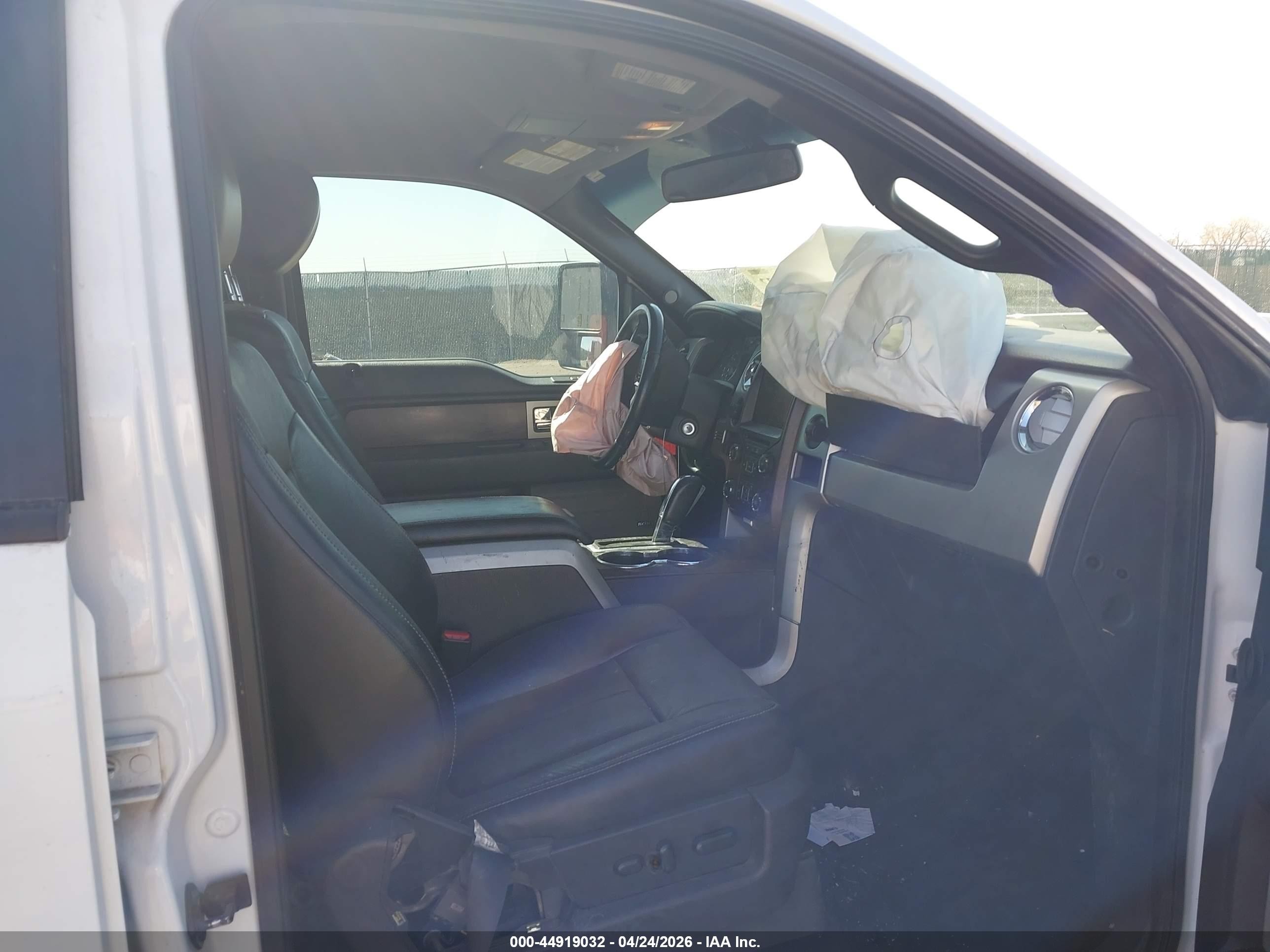 2014 Ford F-150 Lariat White vin: 1FTFW1E67EFB41079