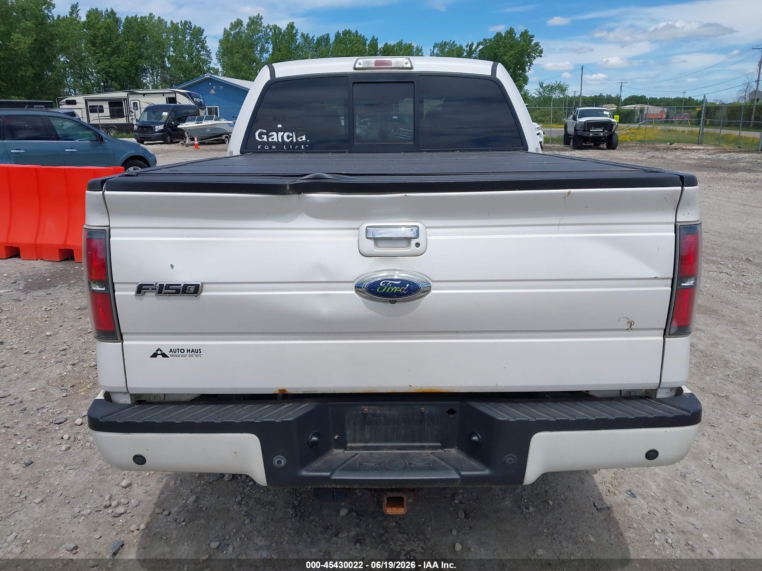 2011 Ford F-150 Harley-davidson/lariat/lariat Limited/platinum White vin: 1FTFW1E6XBFA01359